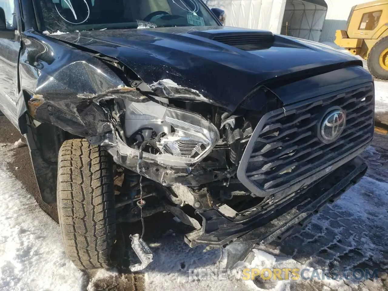 9 Photograph of a damaged car 5TFDZ5BNXLX054656 TOYOTA TACOMA 2020