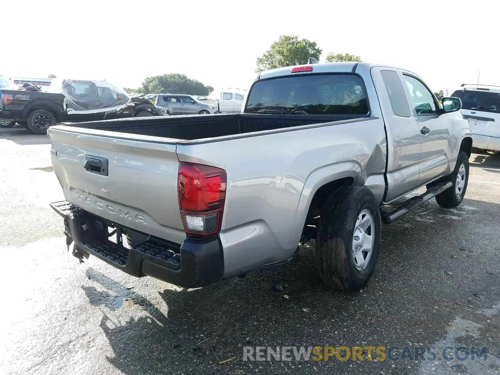 4 Photograph of a damaged car 5TFRX5GN2LX168381 TOYOTA TACOMA 2020