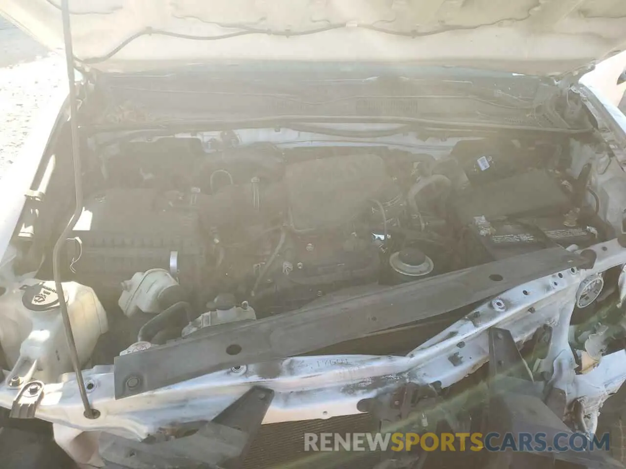 11 Photograph of a damaged car 5TFRX5GN3LX181558 TOYOTA TACOMA 2020