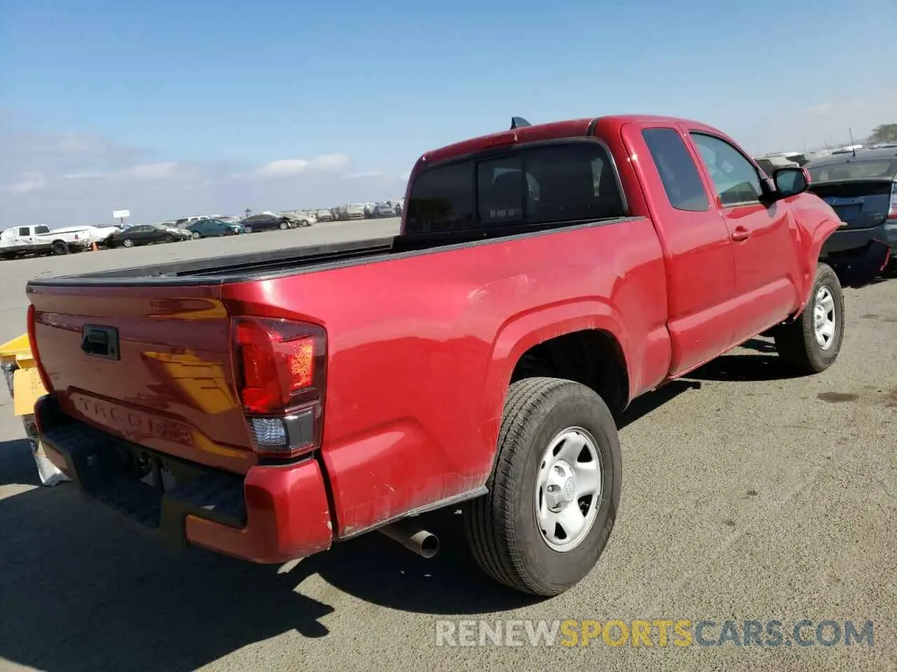 4 Photograph of a damaged car 5TFRX5GN4LX170343 TOYOTA TACOMA 2020