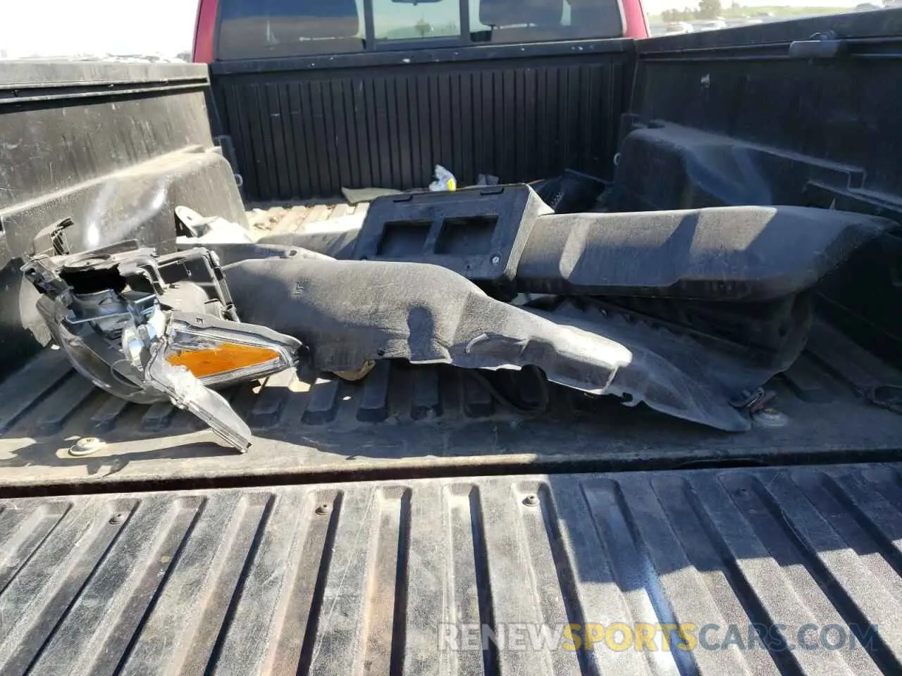 9 Photograph of a damaged car 5TFRX5GN4LX170343 TOYOTA TACOMA 2020