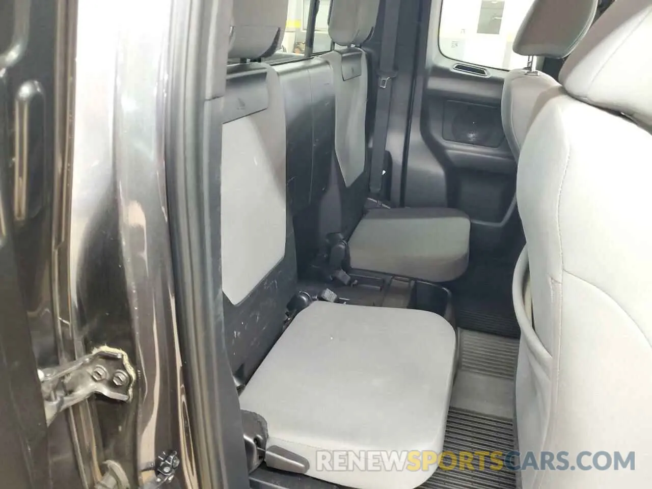 10 Фотография поврежденного автомобиля 5TFRX5GN4LX182685 TOYOTA TACOMA 2020