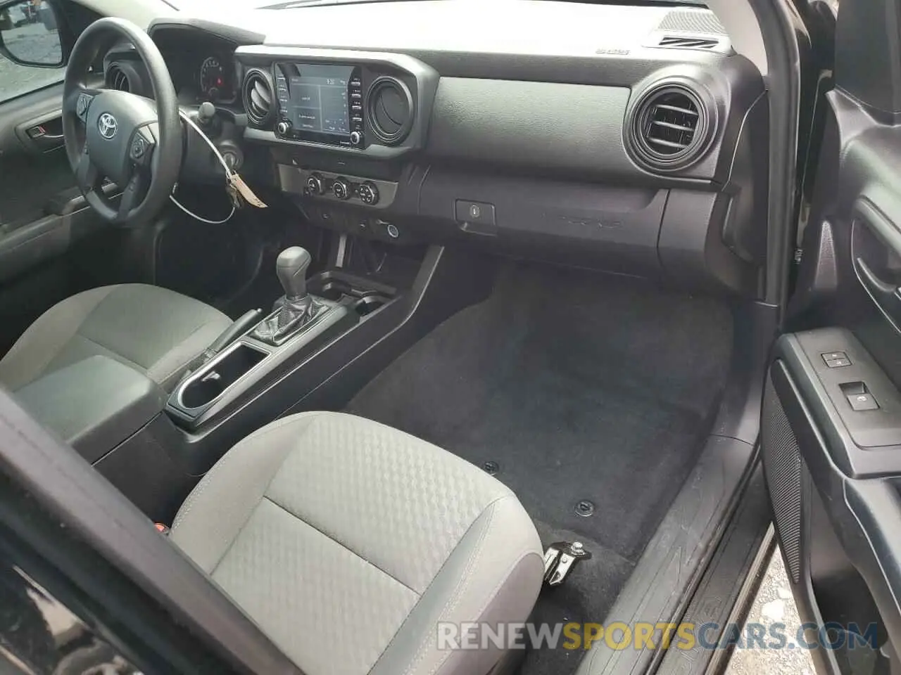 8 Фотография поврежденного автомобиля 5TFRX5GN5LX172697 TOYOTA TACOMA 2020