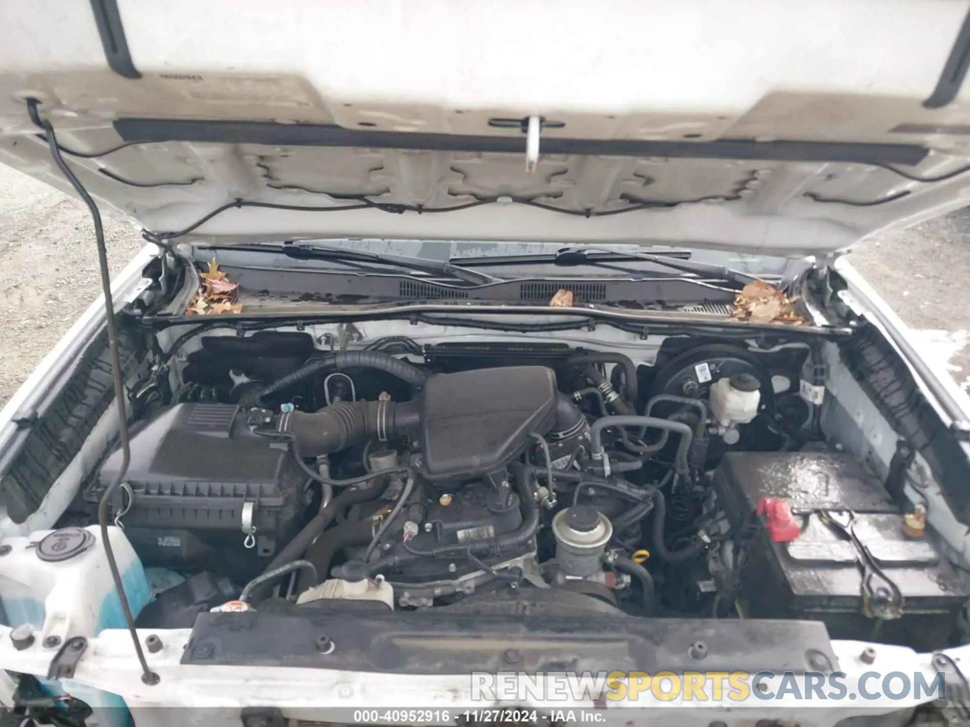 10 Photograph of a damaged car 5TFRX5GN5LX179908 TOYOTA TACOMA 2020