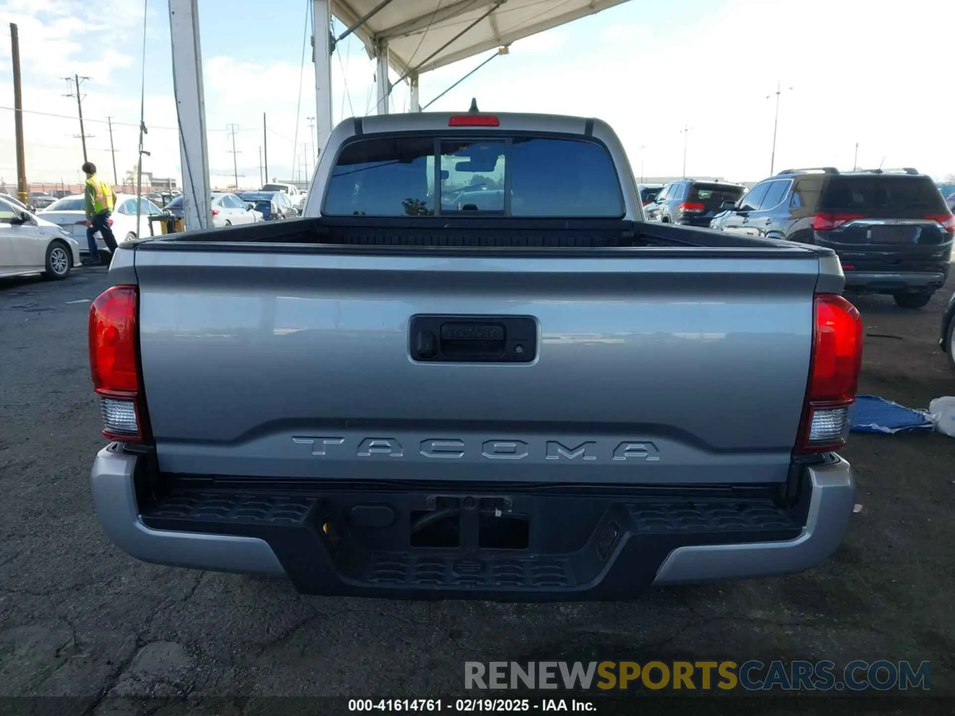 17 Фотография поврежденного автомобиля 5TFRX5GN6LX171879 TOYOTA TACOMA 2020
