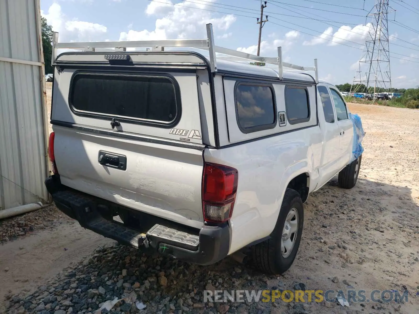 4 Photograph of a damaged car 5TFRX5GN7LX180199 TOYOTA TACOMA 2020