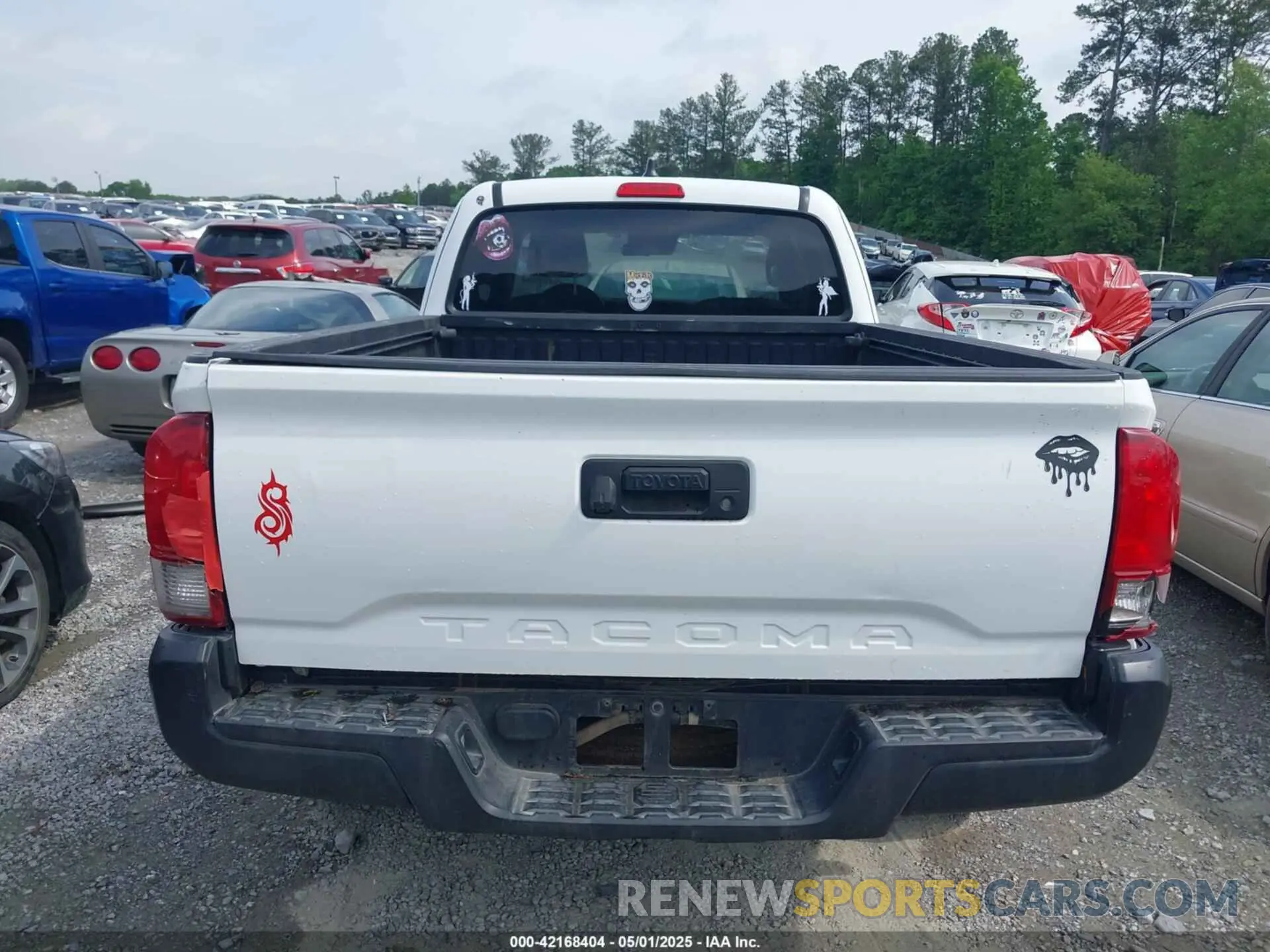 16 Photograph of a damaged car 5TFRX5GN8LX182205 TOYOTA TACOMA 2020