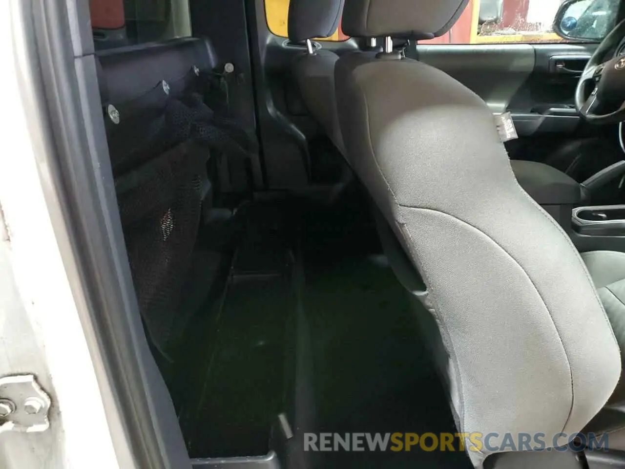 10 Фотография поврежденного автомобиля 5TFRX5GN9LX172895 TOYOTA TACOMA 2020