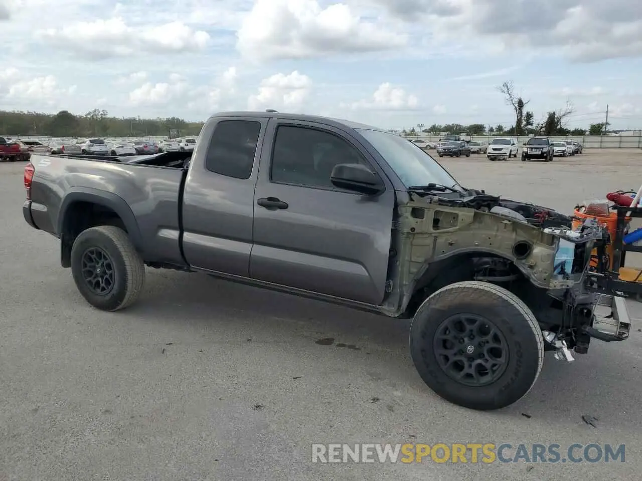 4 Фотография поврежденного автомобиля 5TFRX5GNXLX176776 TOYOTA TACOMA 2020