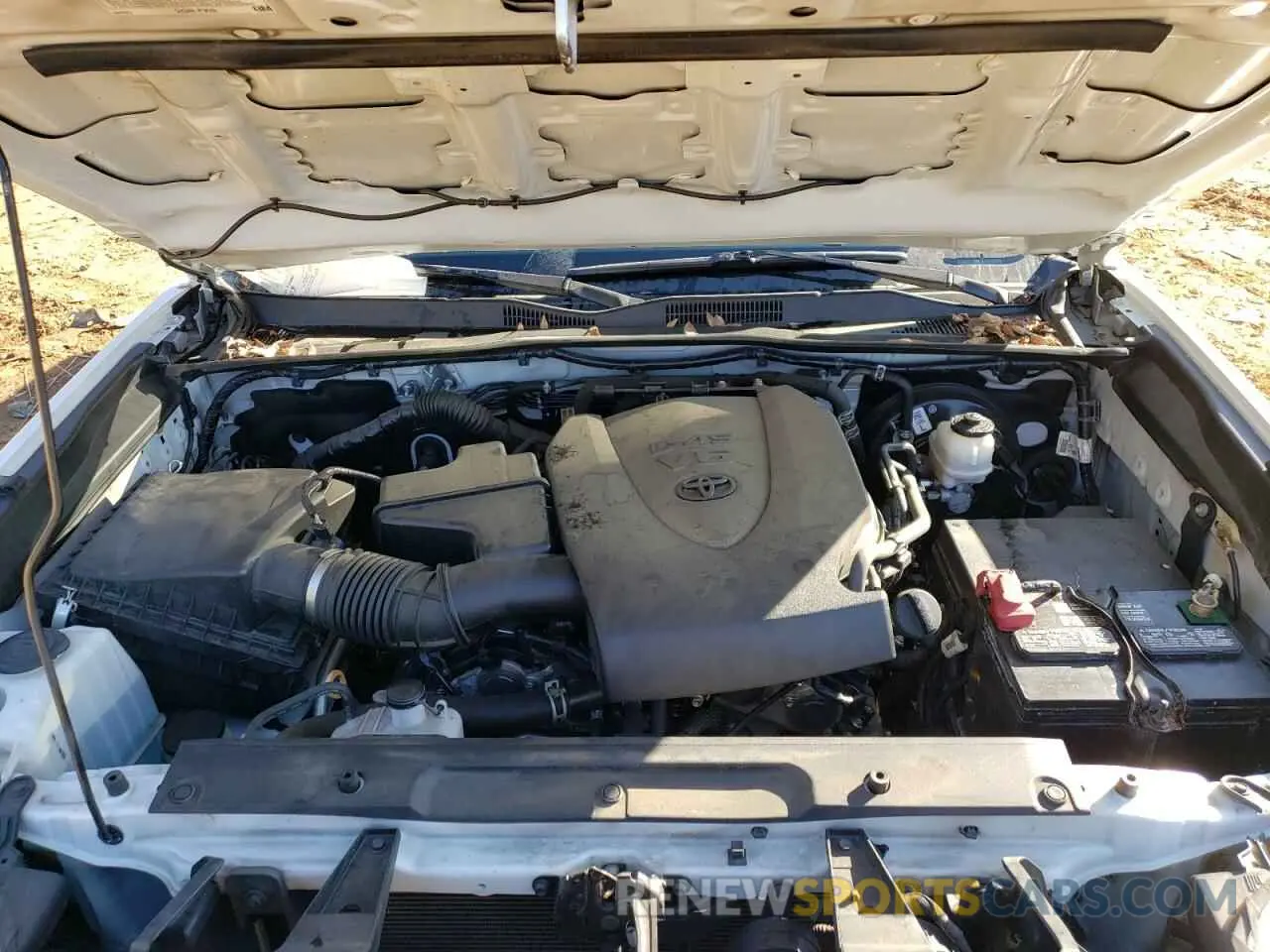 11 Photograph of a damaged car 5TFRZ5CN1LX090594 TOYOTA TACOMA 2020