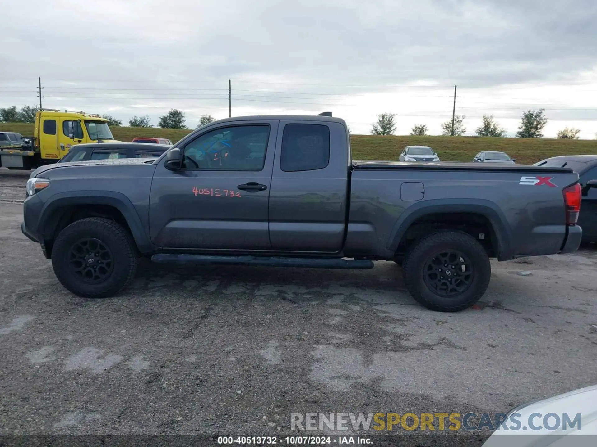 14 Photograph of a damaged car 5TFRZ5CN3LX089530 TOYOTA TACOMA 2020