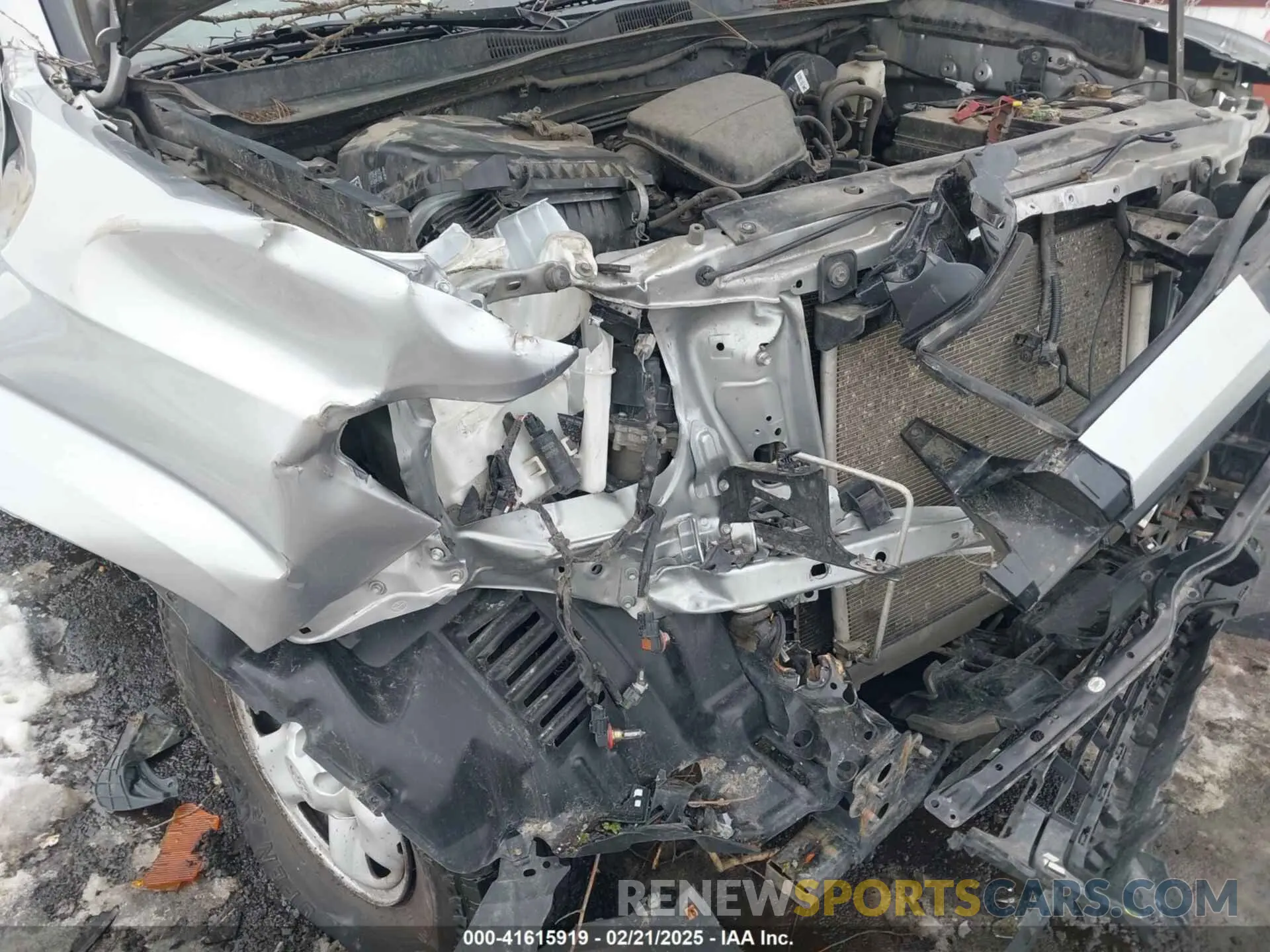 6 Фотография поврежденного автомобиля 5TFSX5EN0LX072852 TOYOTA TACOMA 2020