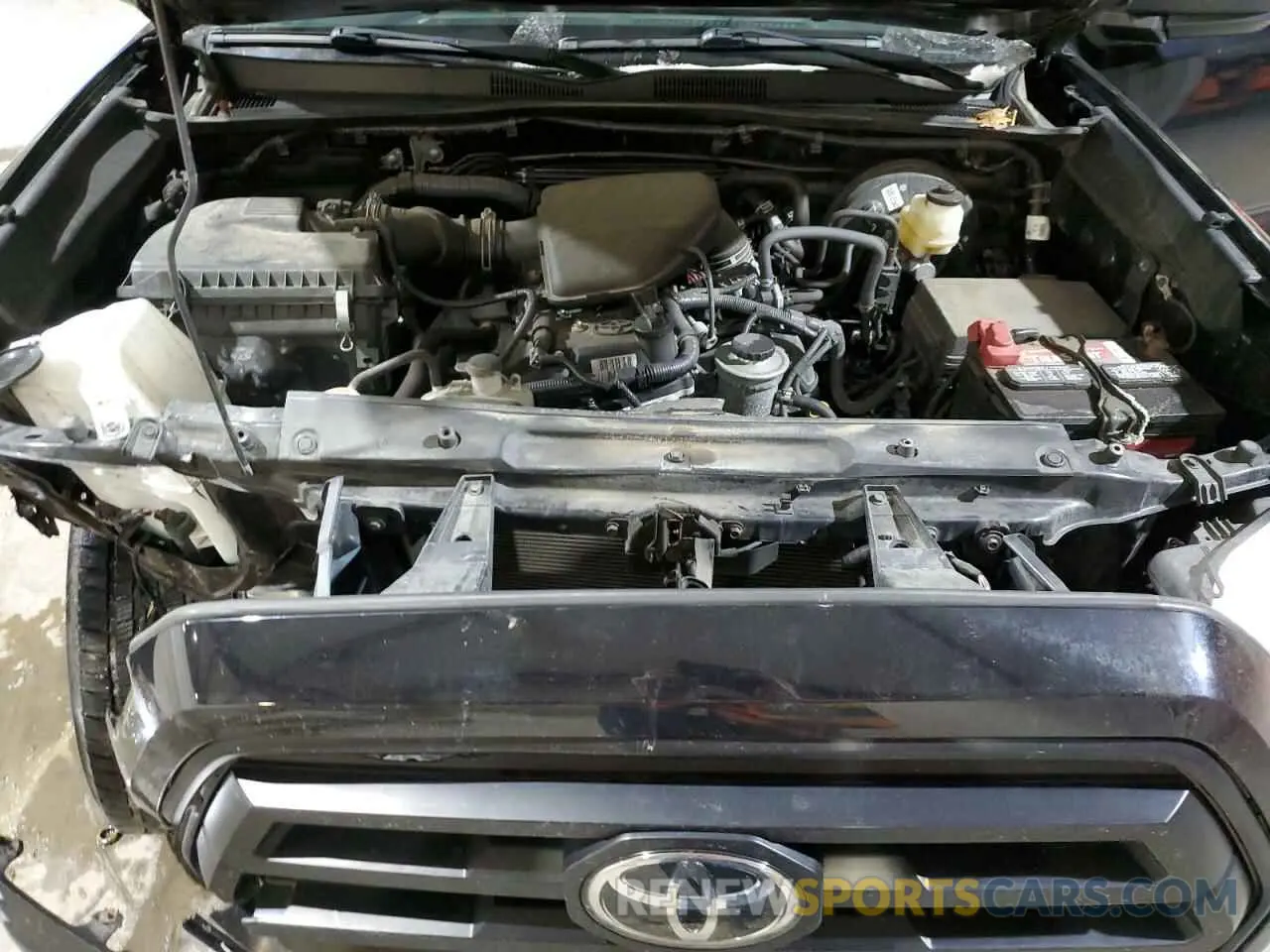 11 Photograph of a damaged car 5TFSX5EN9LX072803 TOYOTA TACOMA 2020