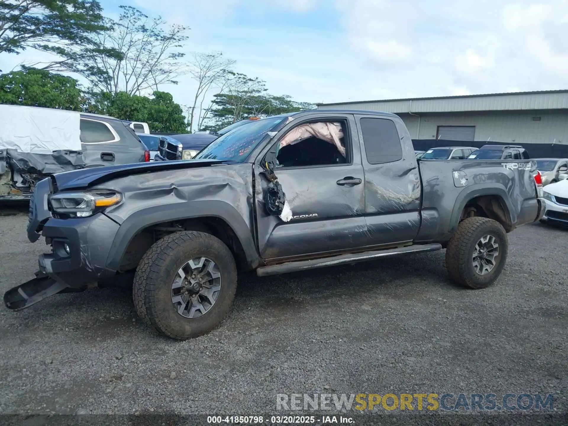 14 Фотография поврежденного автомобиля 5TFSZ5AN2LX222685 TOYOTA TACOMA 2020
