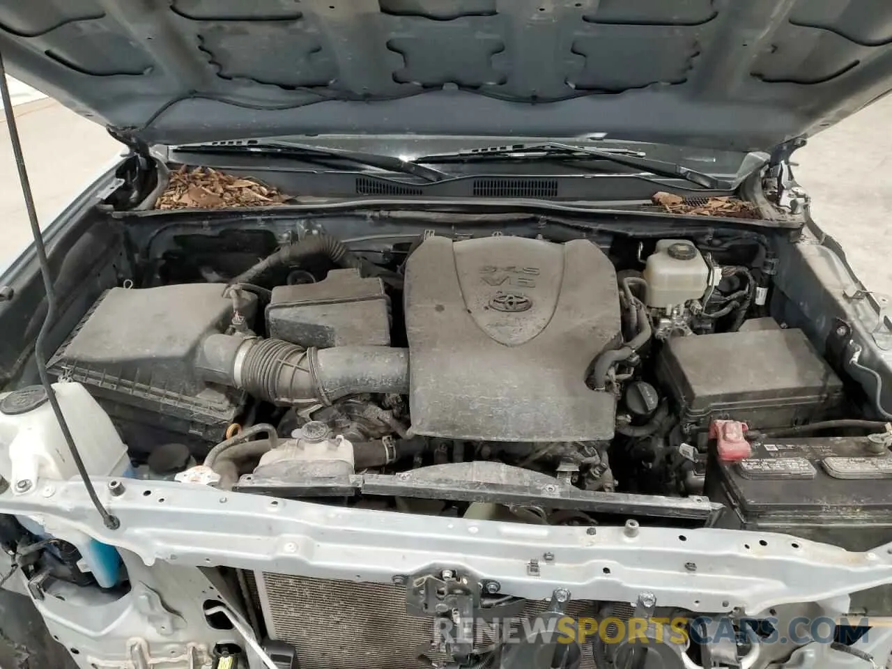 11 Photograph of a damaged car 5TFSZ5ANXLX223728 TOYOTA TACOMA 2020