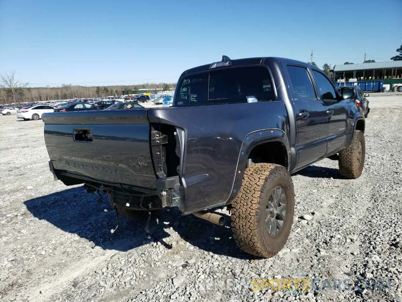 4 Photograph of a damaged car 3TMAZ5CN0MM142320 TOYOTA TACOMA 2021