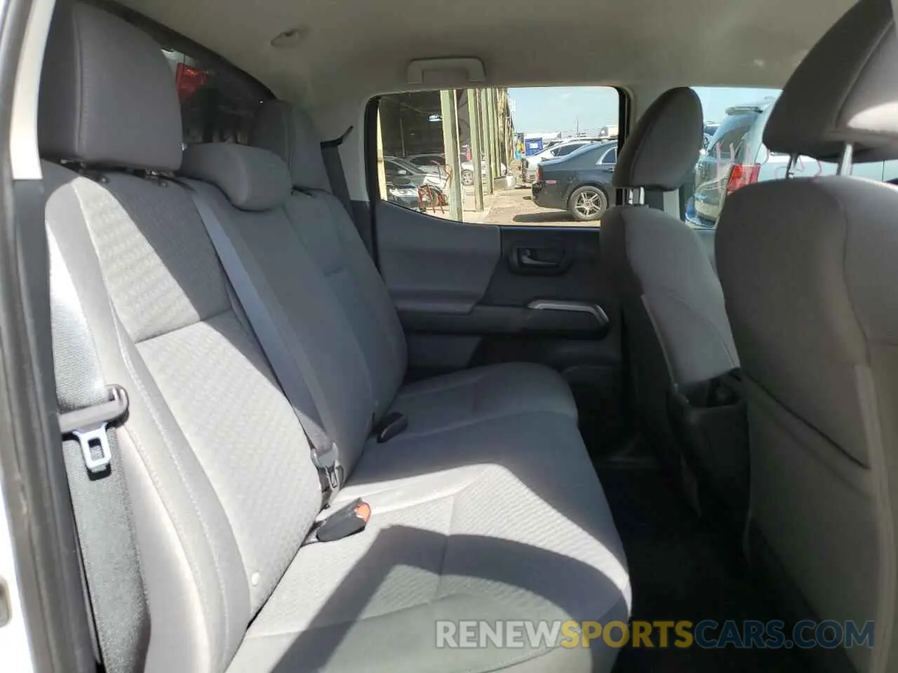 6 Photograph of a damaged car 3TMAZ5CN0MM146190 TOYOTA TACOMA 2021