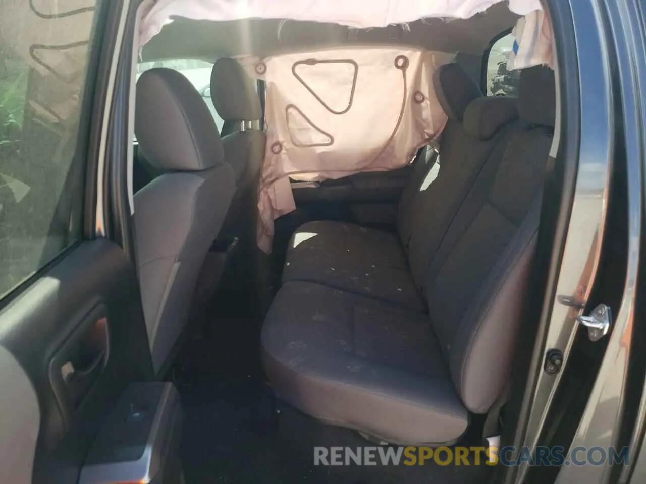 6 Photograph of a damaged car 3TMAZ5CN1MM152547 TOYOTA TACOMA 2021