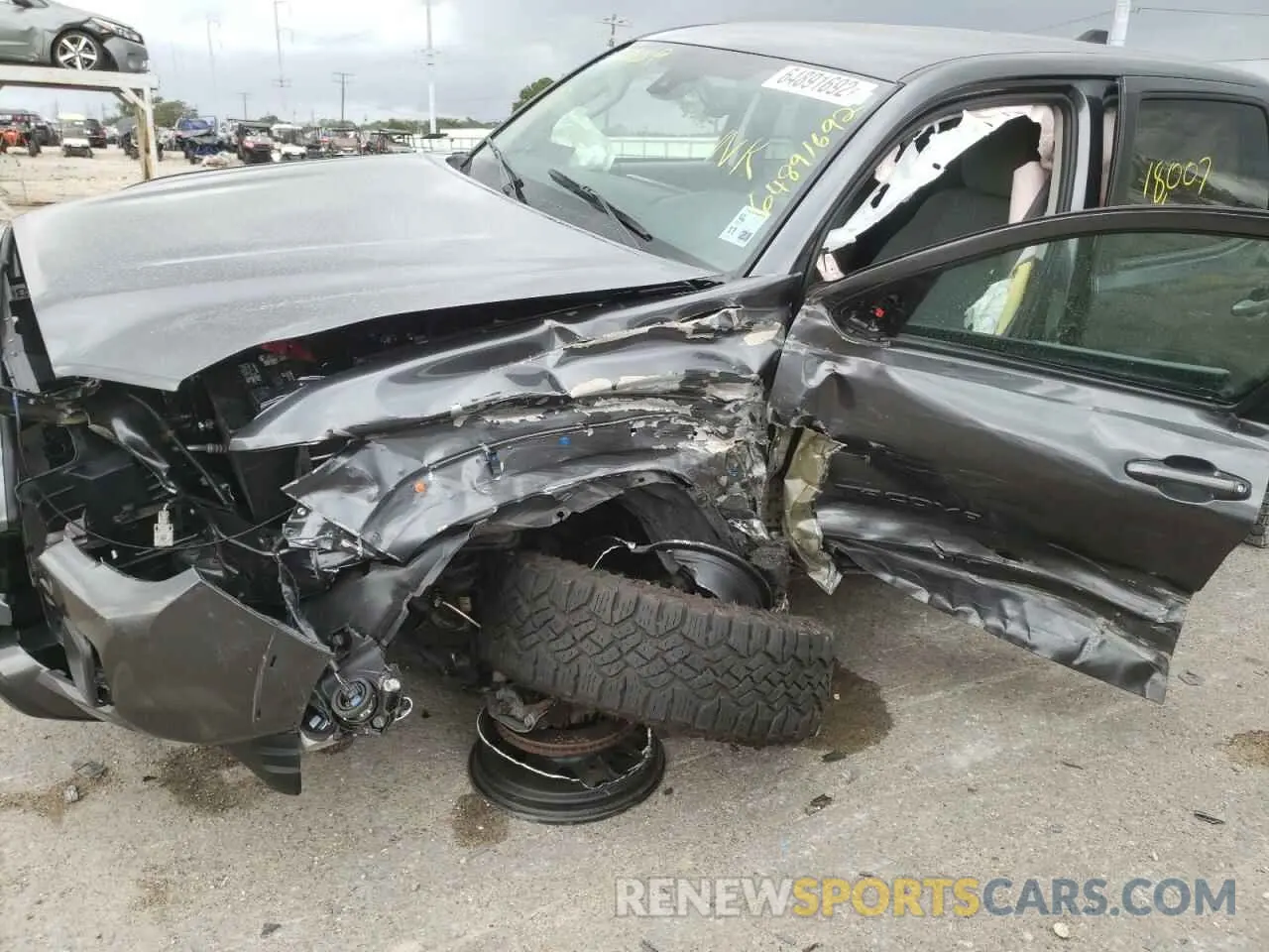9 Photograph of a damaged car 3TMAZ5CN1MM158641 TOYOTA TACOMA 2021