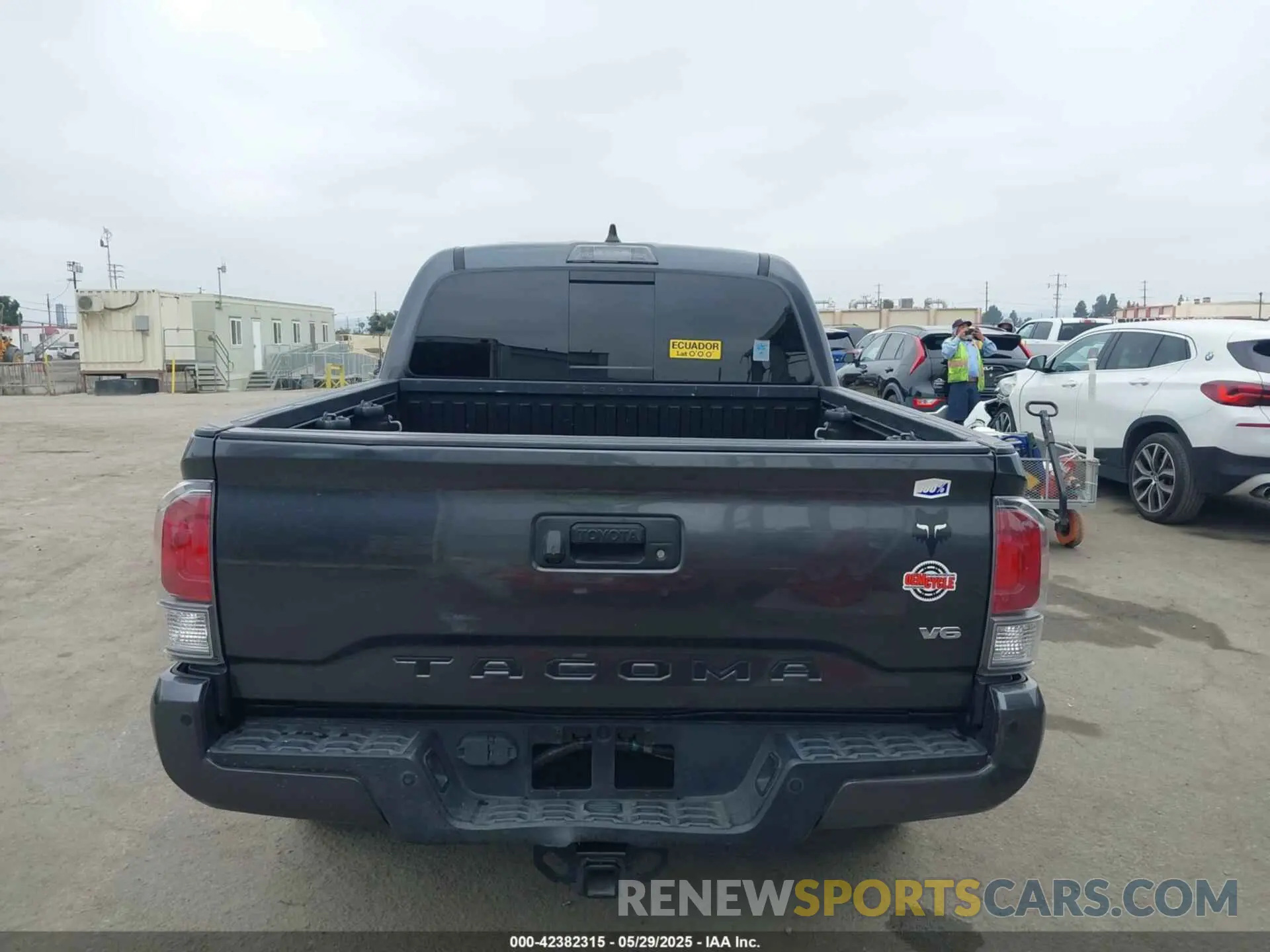 16 Фотография поврежденного автомобиля 3TMAZ5CN2MM142304 TOYOTA TACOMA 2021
