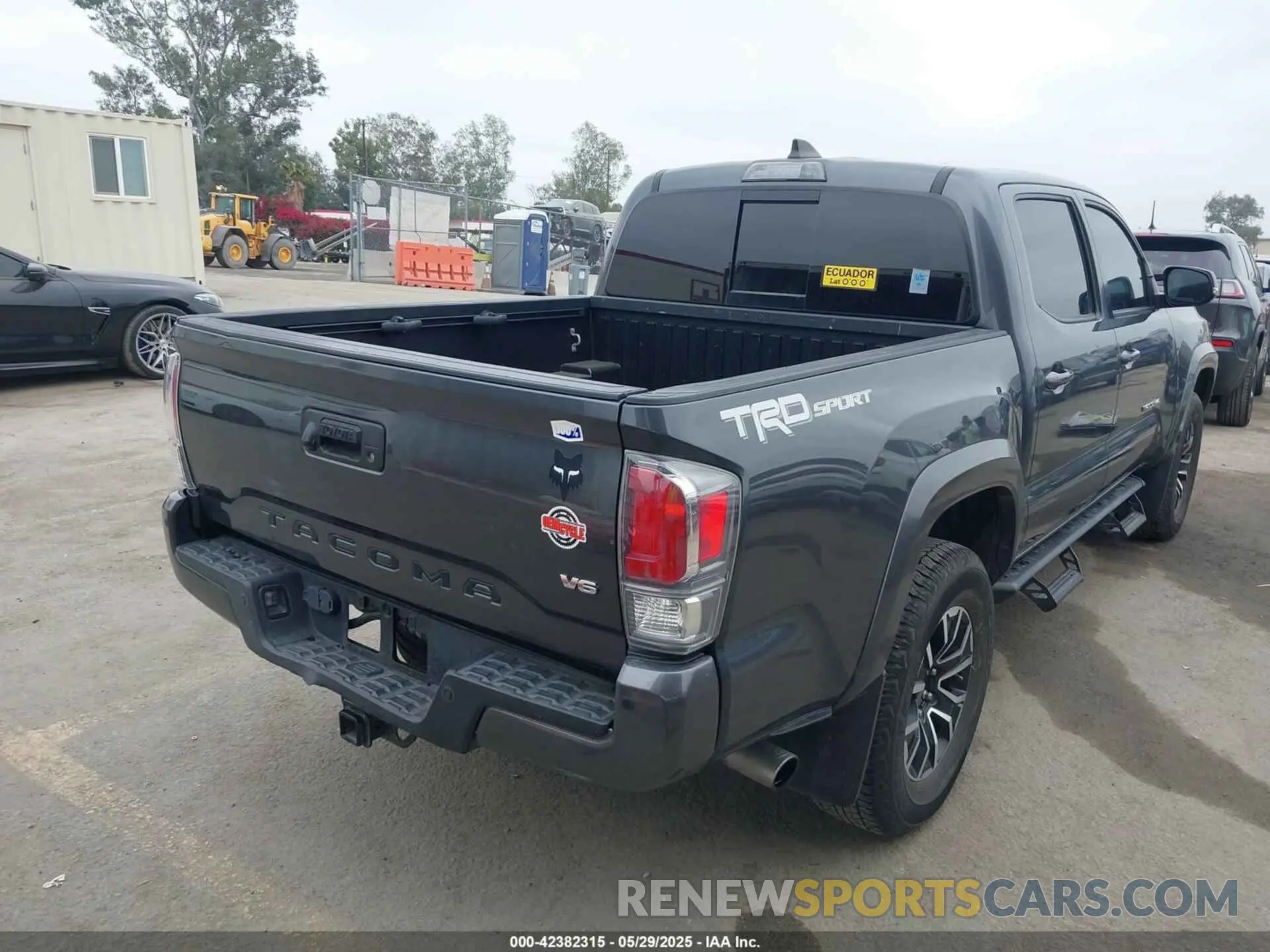 4 Фотография поврежденного автомобиля 3TMAZ5CN2MM142304 TOYOTA TACOMA 2021