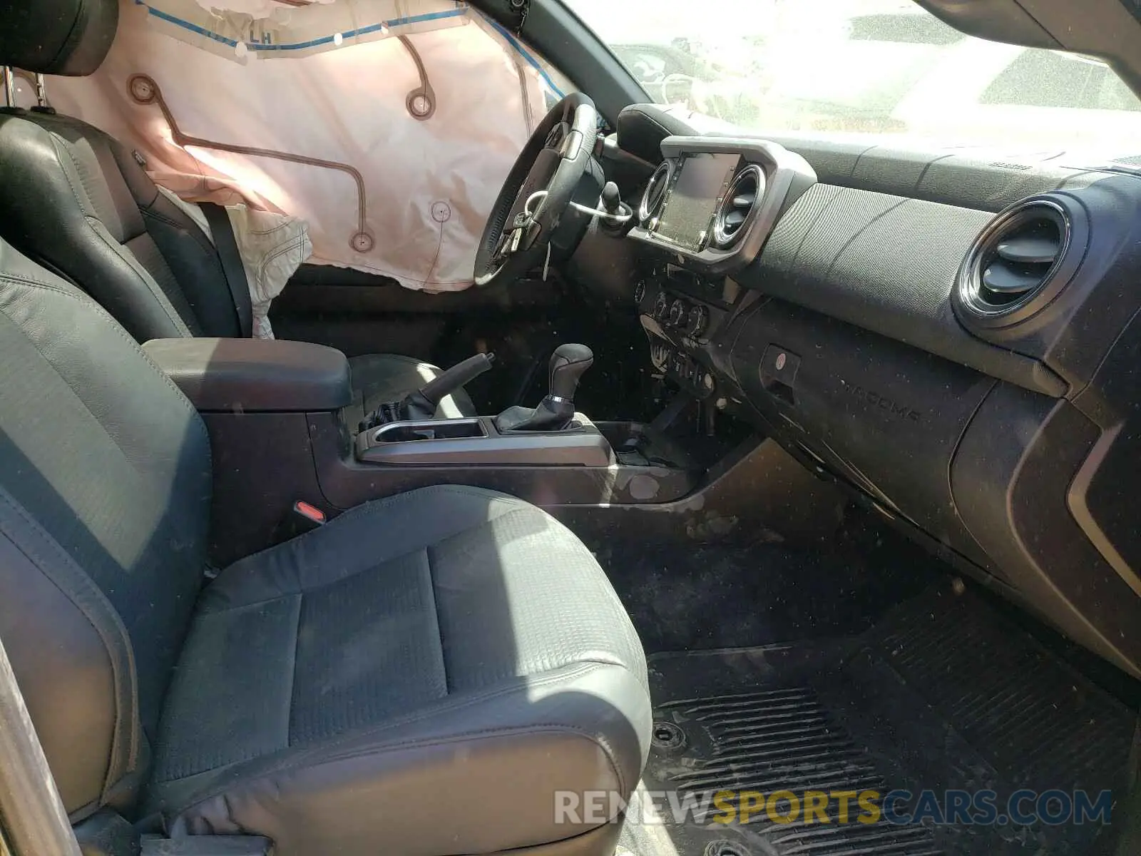 5 Photograph of a damaged car 3TMAZ5CN2MM147311 TOYOTA TACOMA 2021