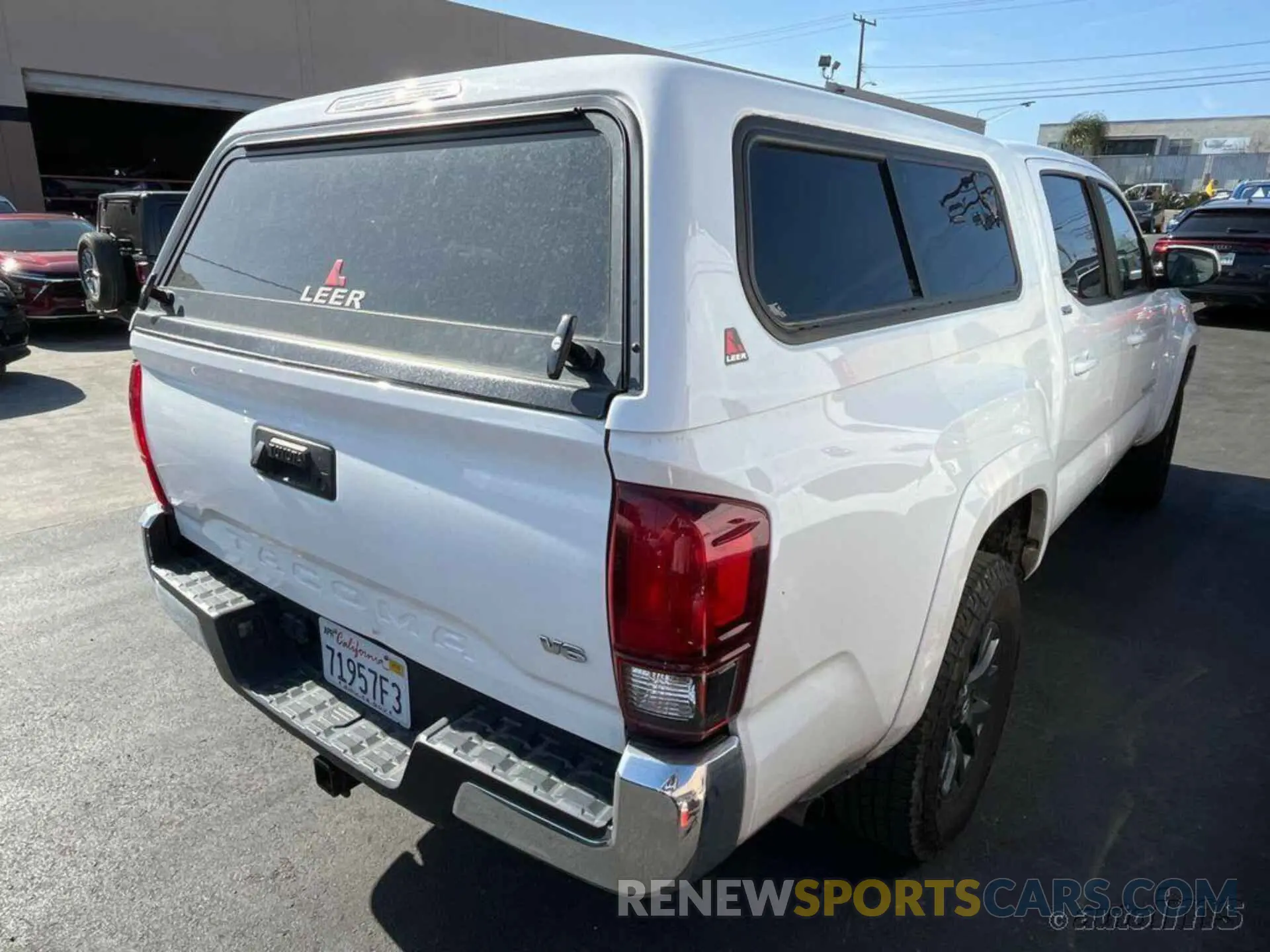 10 Фотография поврежденного автомобиля 3TMAZ5CN2MM150905 TOYOTA TACOMA 2021