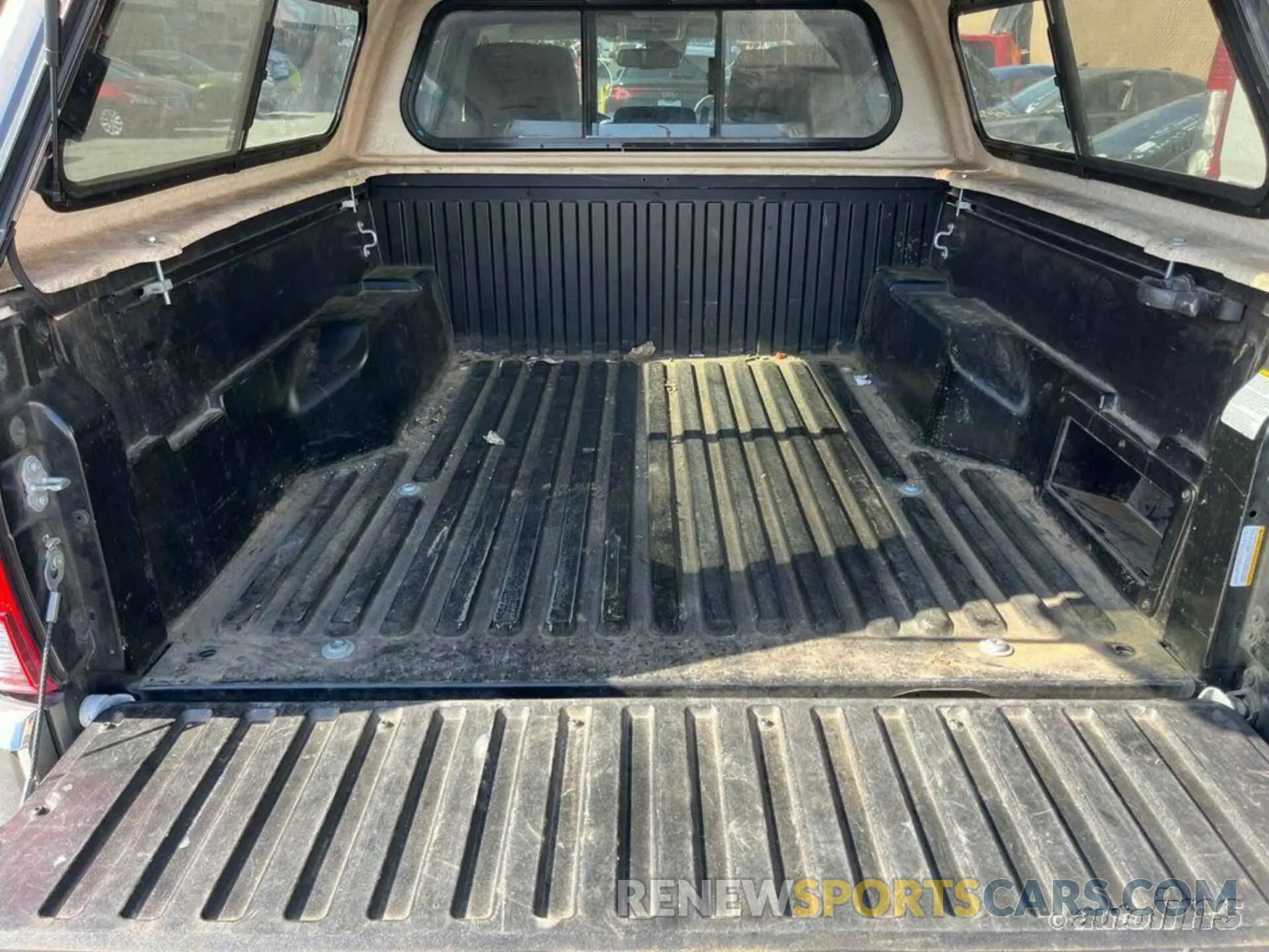 3 Фотография поврежденного автомобиля 3TMAZ5CN2MM150905 TOYOTA TACOMA 2021