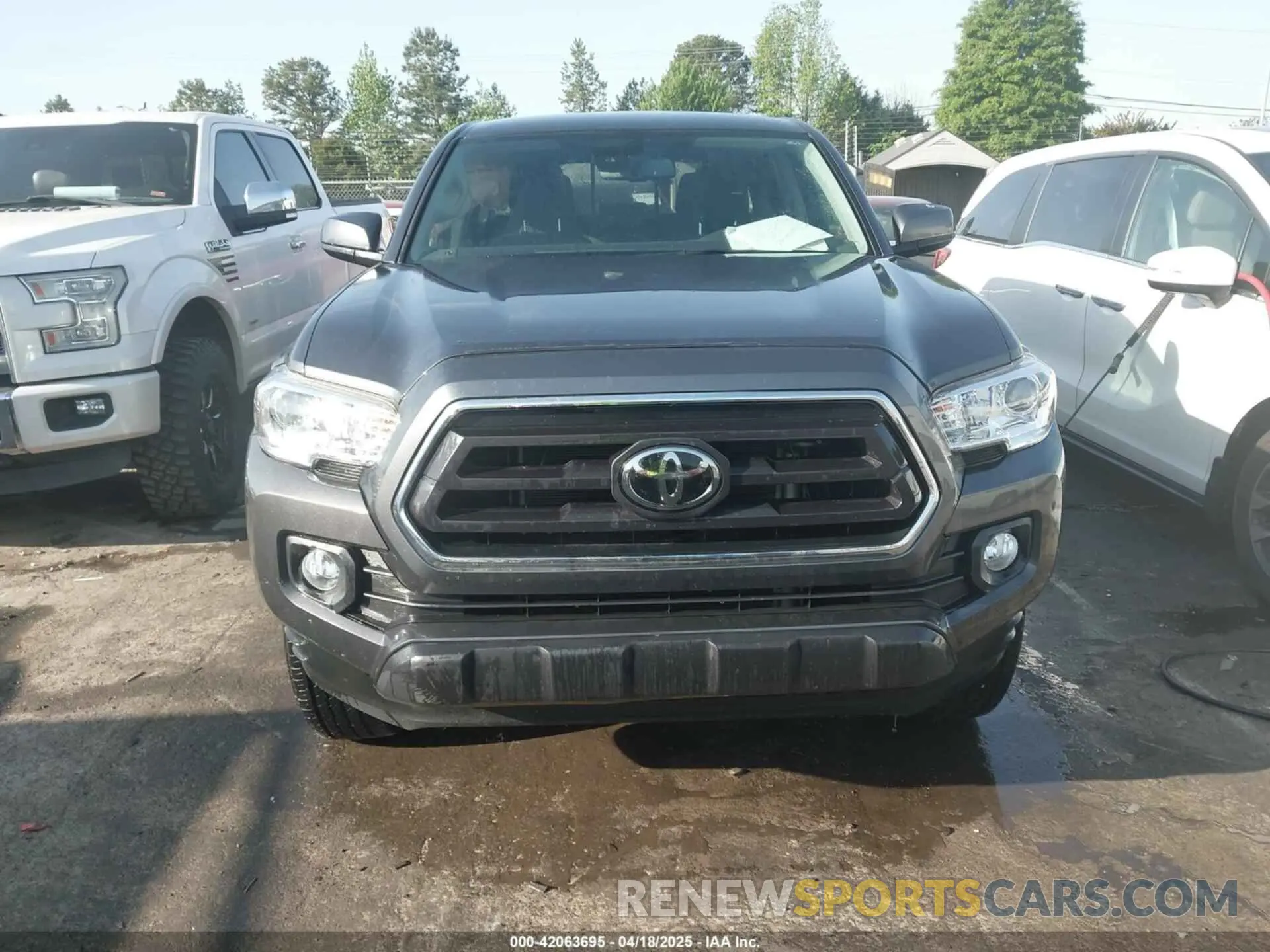 12 Фотография поврежденного автомобиля 3TMAZ5CN2MM156736 TOYOTA TACOMA 2021