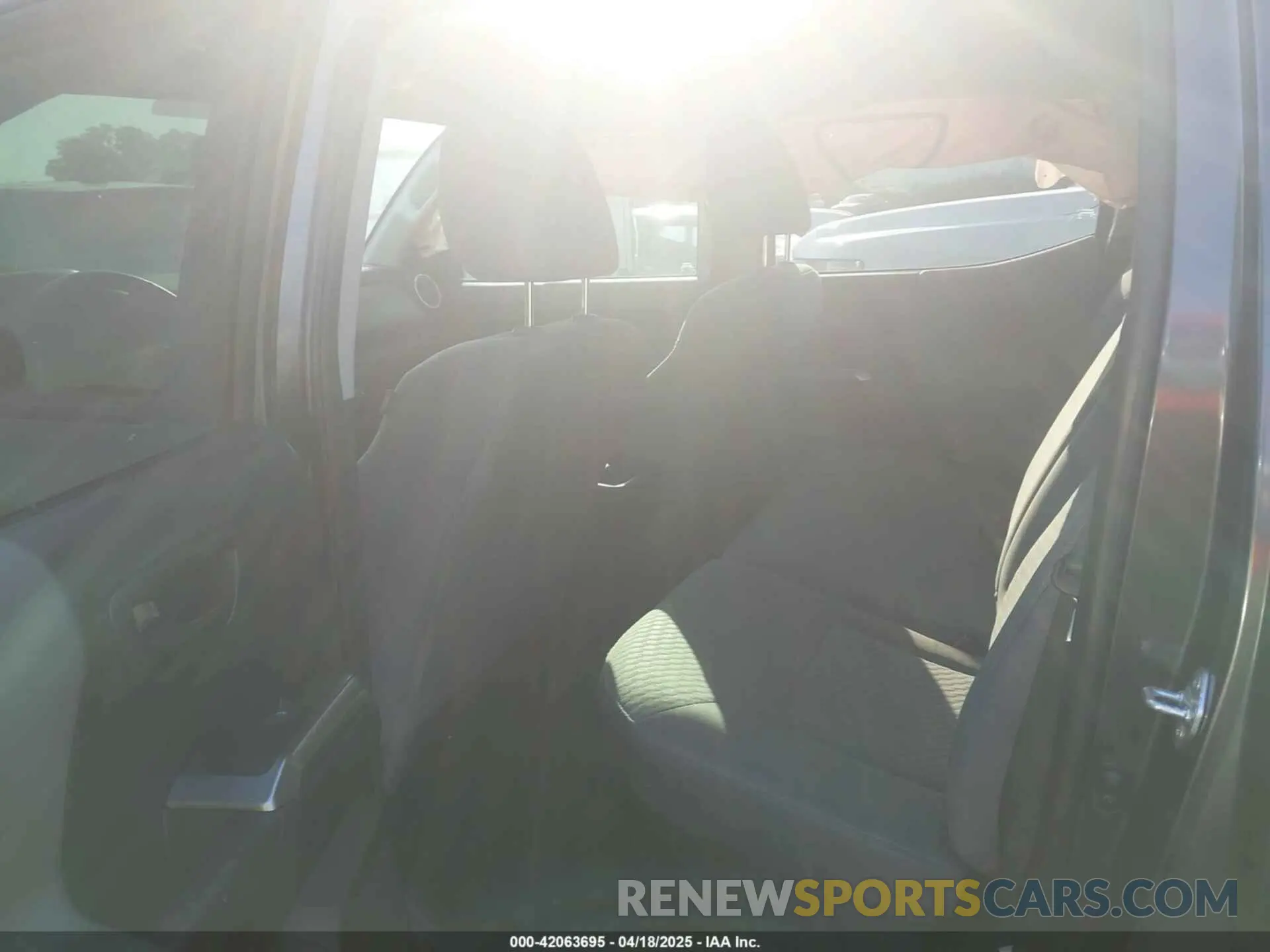 8 Фотография поврежденного автомобиля 3TMAZ5CN2MM156736 TOYOTA TACOMA 2021