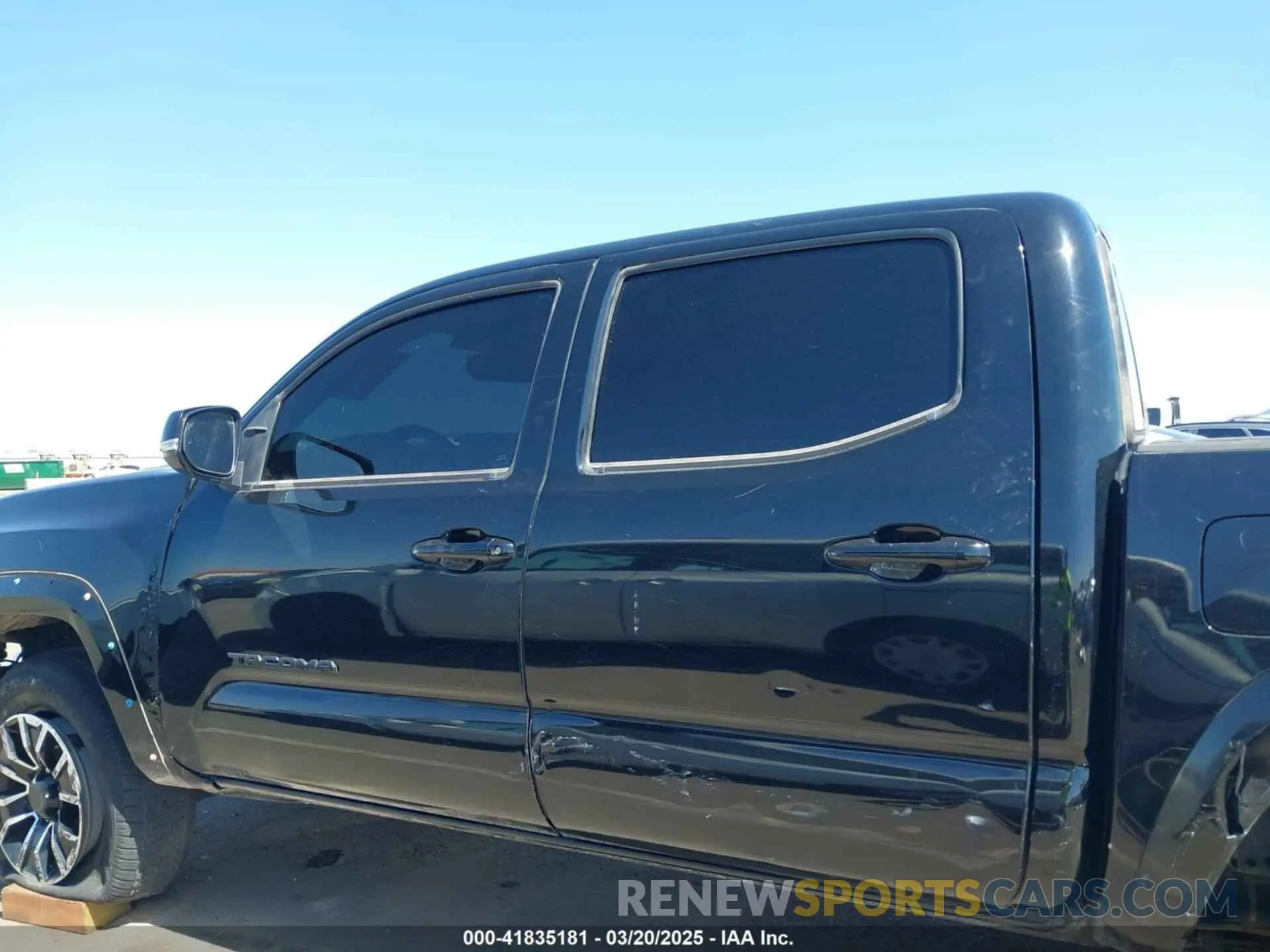 13 Photograph of a damaged car 3TMAZ5CN2MM159460 TOYOTA TACOMA 2021