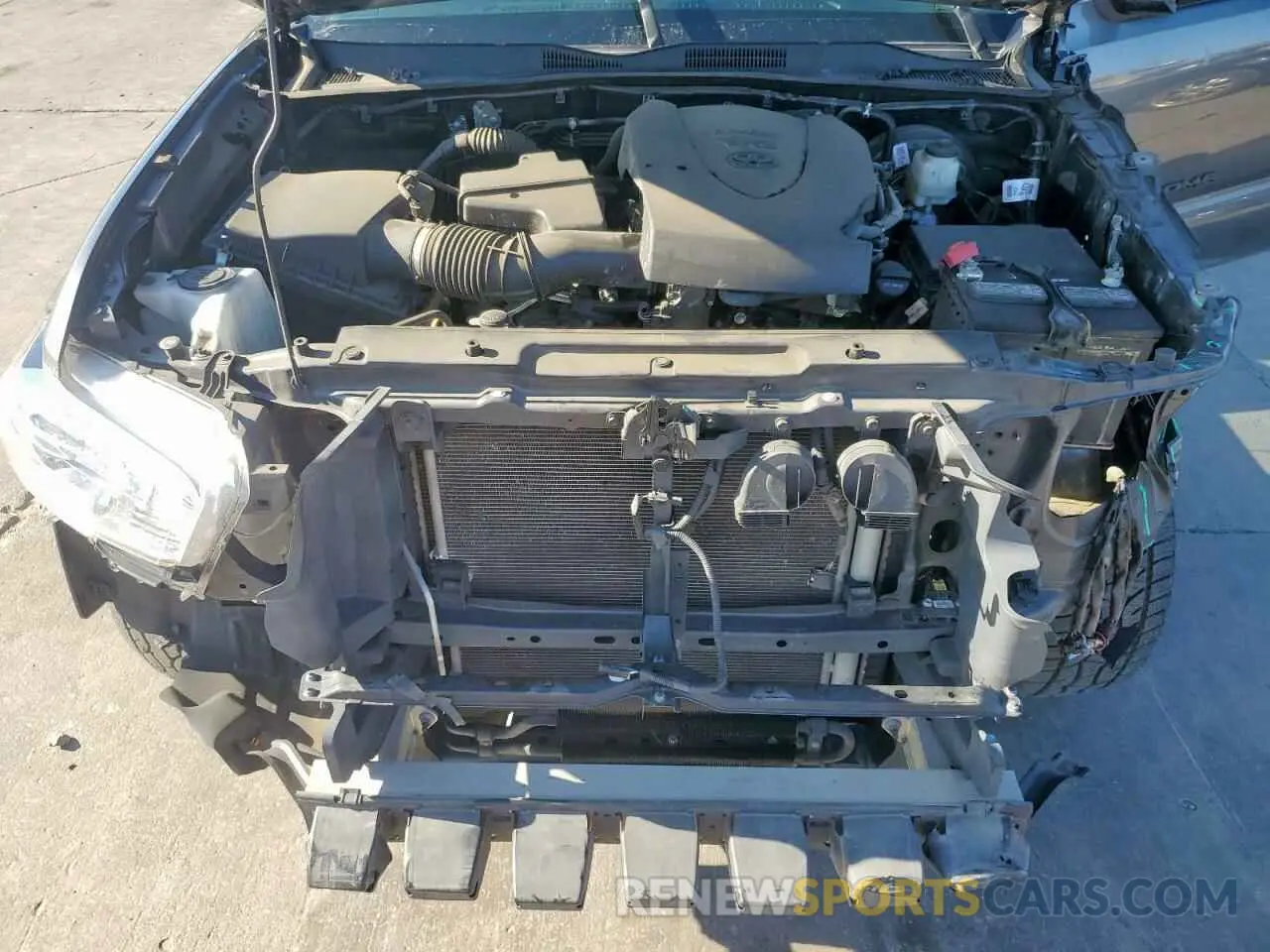 11 Photograph of a damaged car 3TMAZ5CN3MM150329 TOYOTA TACOMA 2021