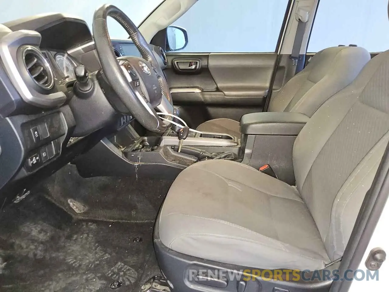 7 Photograph of a damaged car 3TMAZ5CN3MM156440 TOYOTA TACOMA 2021