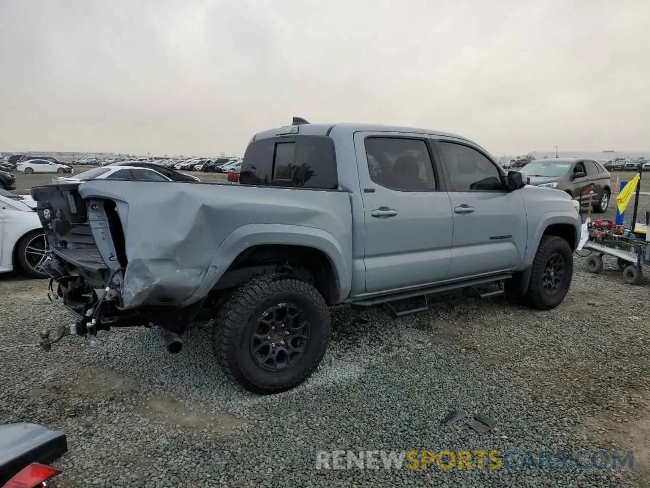 3 Photograph of a damaged car 3TMAZ5CN4MM147827 TOYOTA TACOMA 2021