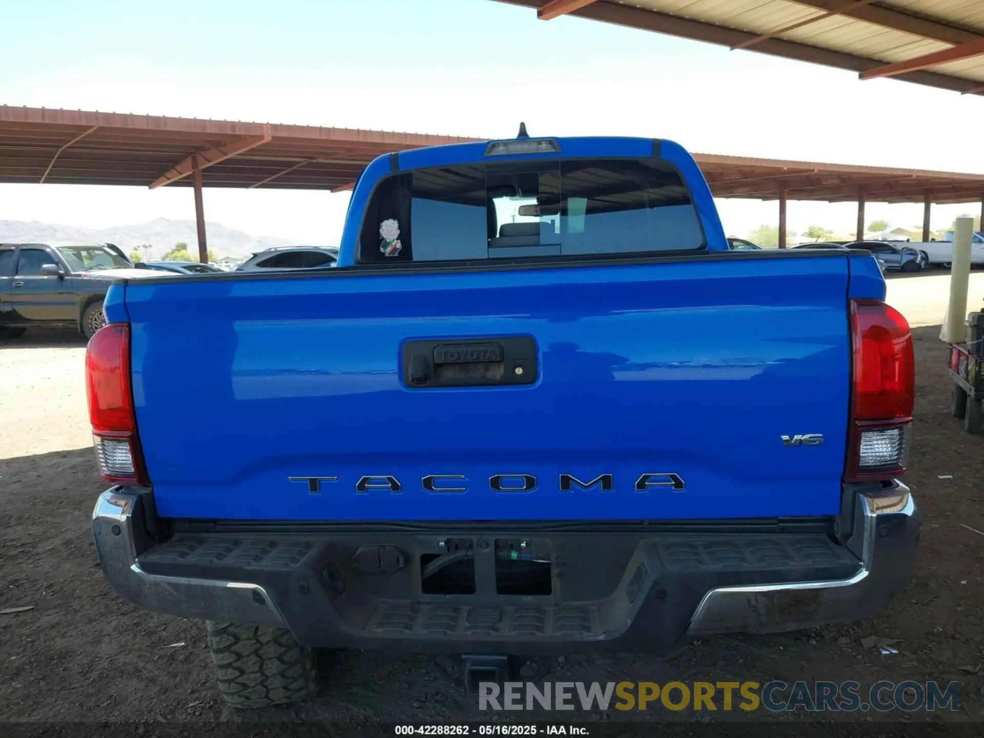 15 Photograph of a damaged car 3TMAZ5CN4MM154325 TOYOTA TACOMA 2021