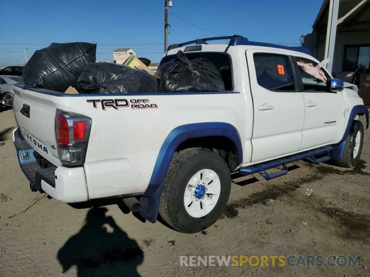 3 Фотография поврежденного автомобиля 3TMAZ5CN4MM155605 TOYOTA TACOMA 2021