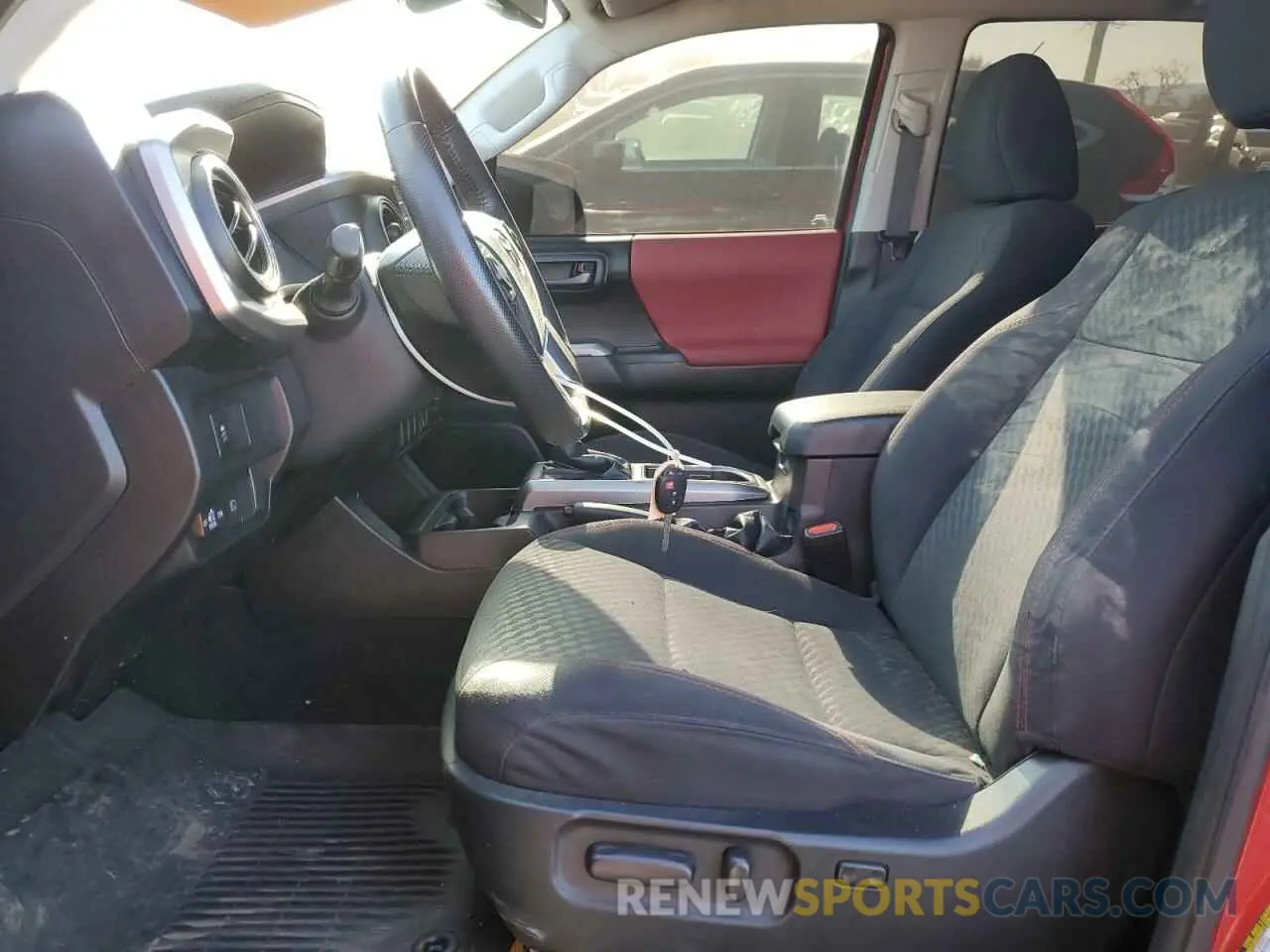 7 Photograph of a damaged car 3TMAZ5CN7MM155081 TOYOTA TACOMA 2021