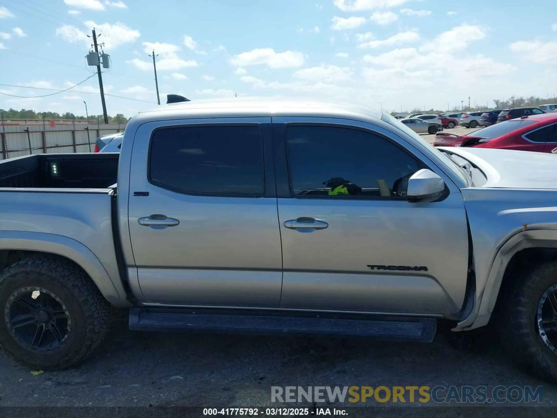 13 Фотография поврежденного автомобиля 3TMAZ5CN8MM150620 TOYOTA TACOMA 2021