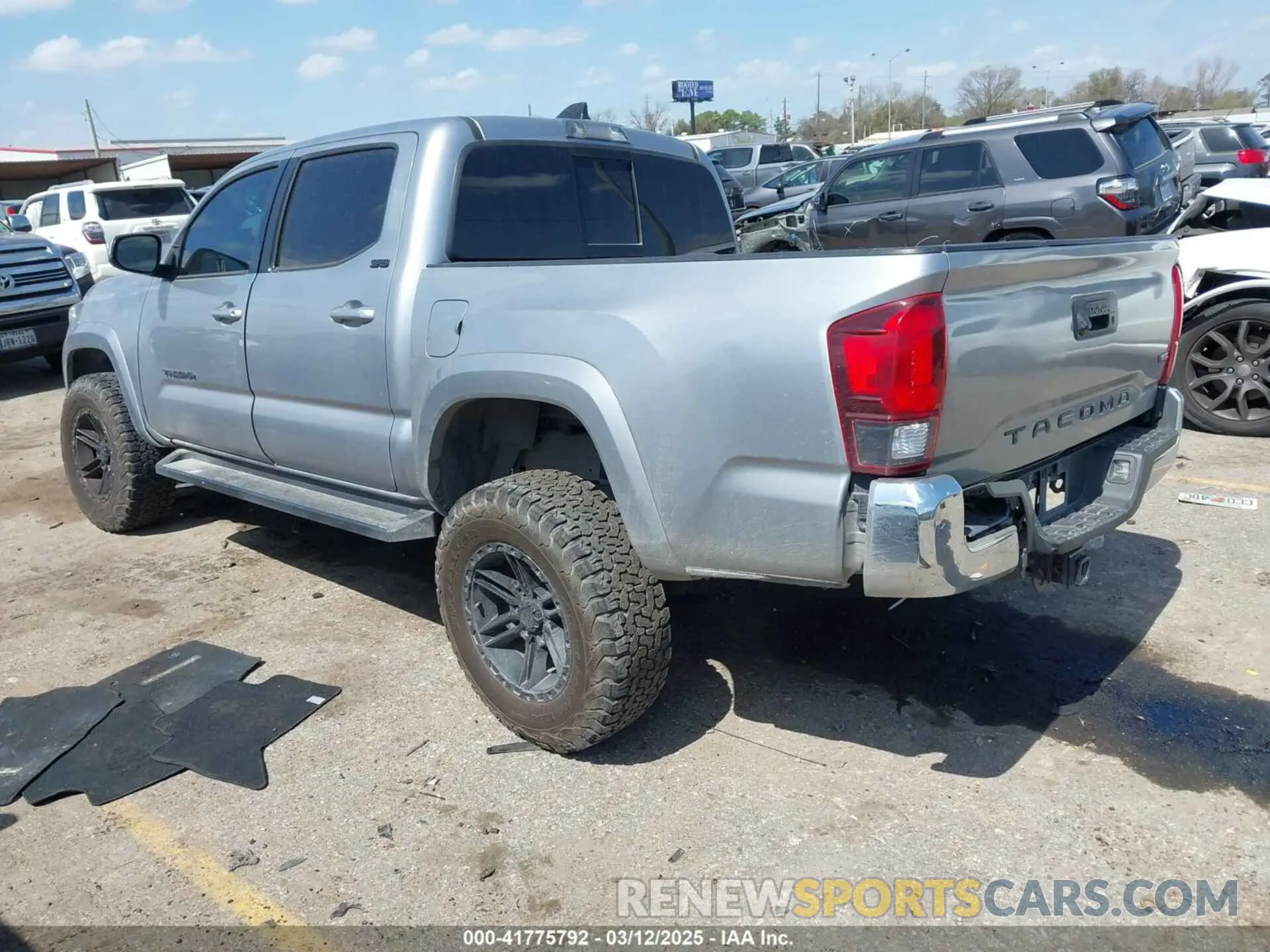 3 Фотография поврежденного автомобиля 3TMAZ5CN8MM150620 TOYOTA TACOMA 2021