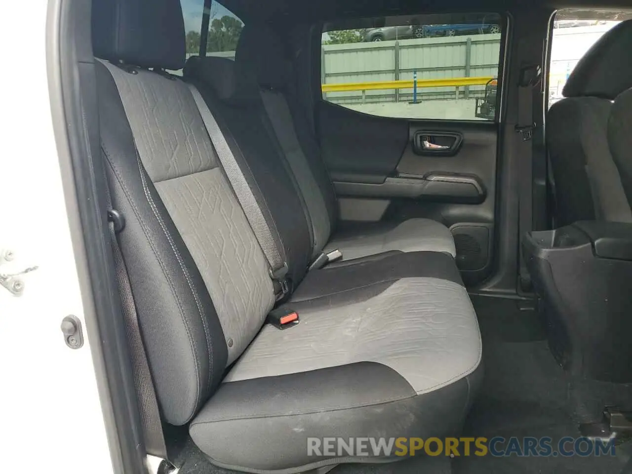 10 Фотография поврежденного автомобиля 3TMAZ5CNXMM150571 TOYOTA TACOMA 2021