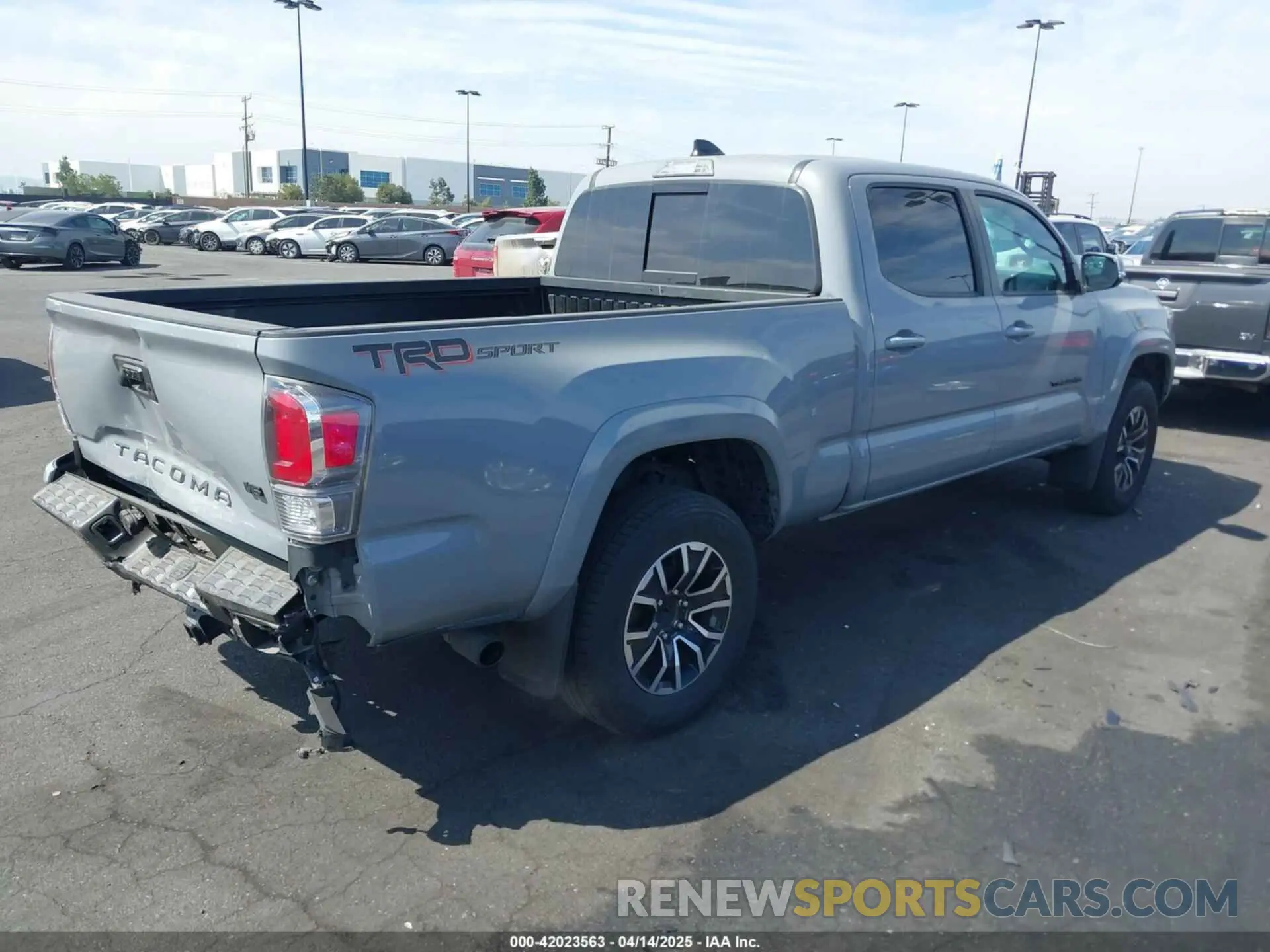 4 Фотография поврежденного автомобиля 3TMBZ5DN6MM031581 TOYOTA TACOMA 2021