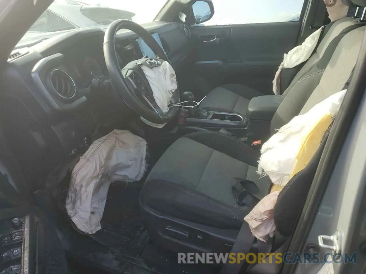 7 Photograph of a damaged car 3TMCZ5AN0MM395357 TOYOTA TACOMA 2021