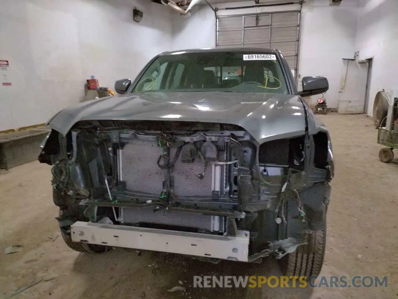 5 Photograph of a damaged car 3TMCZ5AN0MM446078 TOYOTA TACOMA 2021