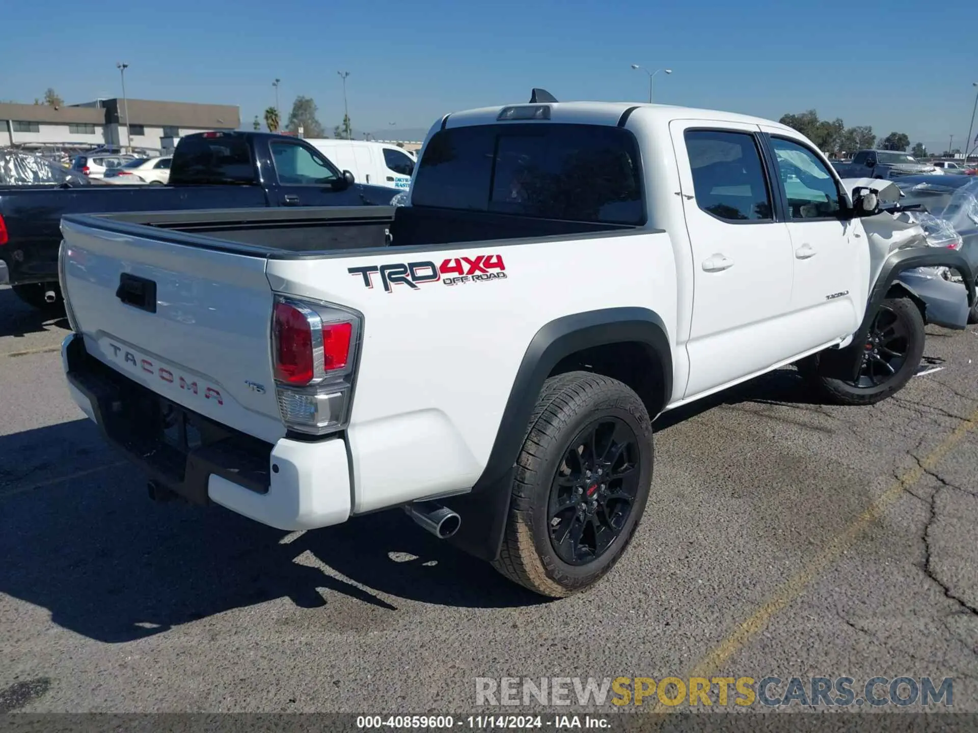 4 Photograph of a damaged car 3TMCZ5AN0MM449854 TOYOTA TACOMA 2021