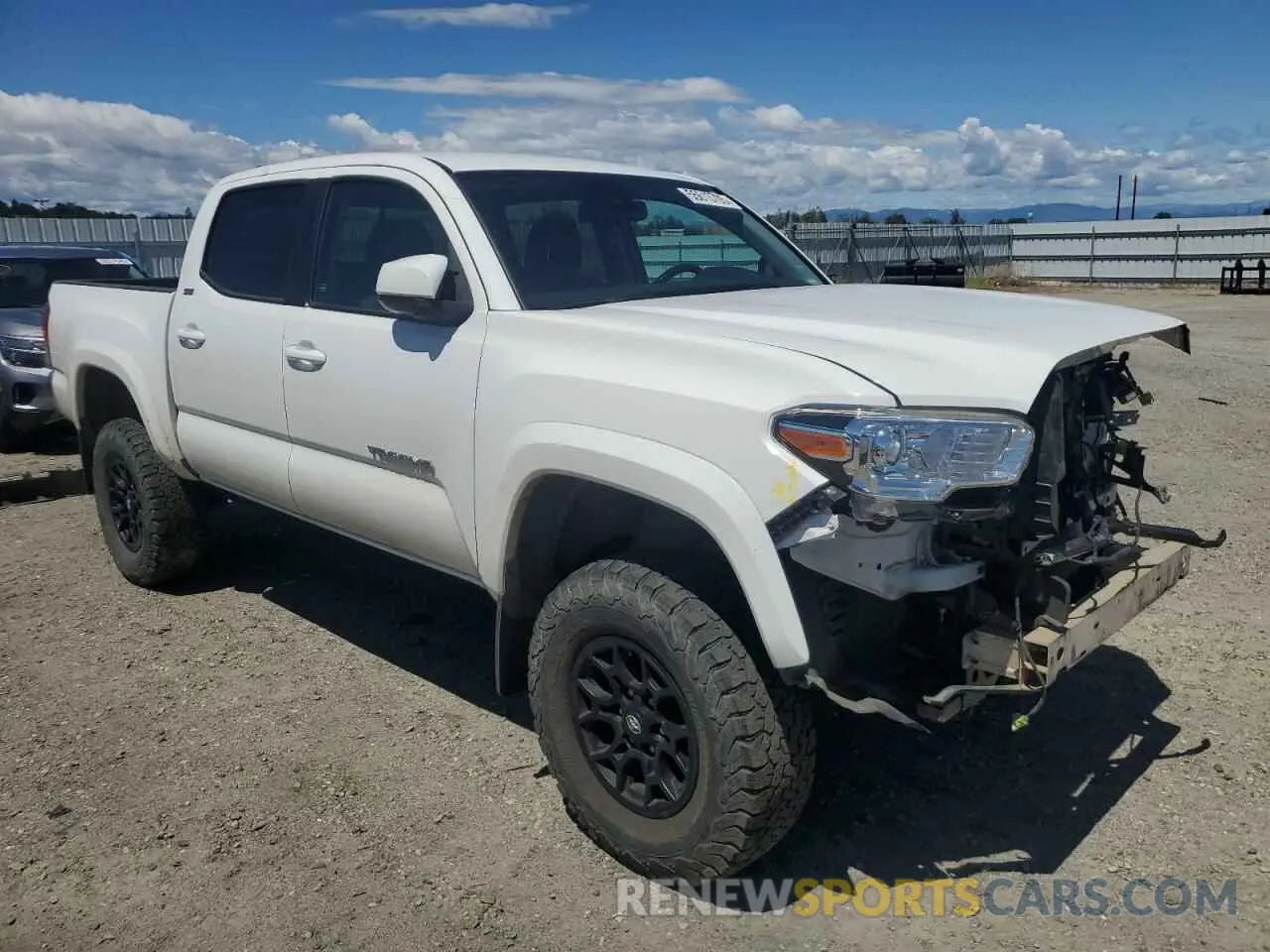4 Photograph of a damaged car 3TMCZ5AN1MM427085 TOYOTA TACOMA 2021