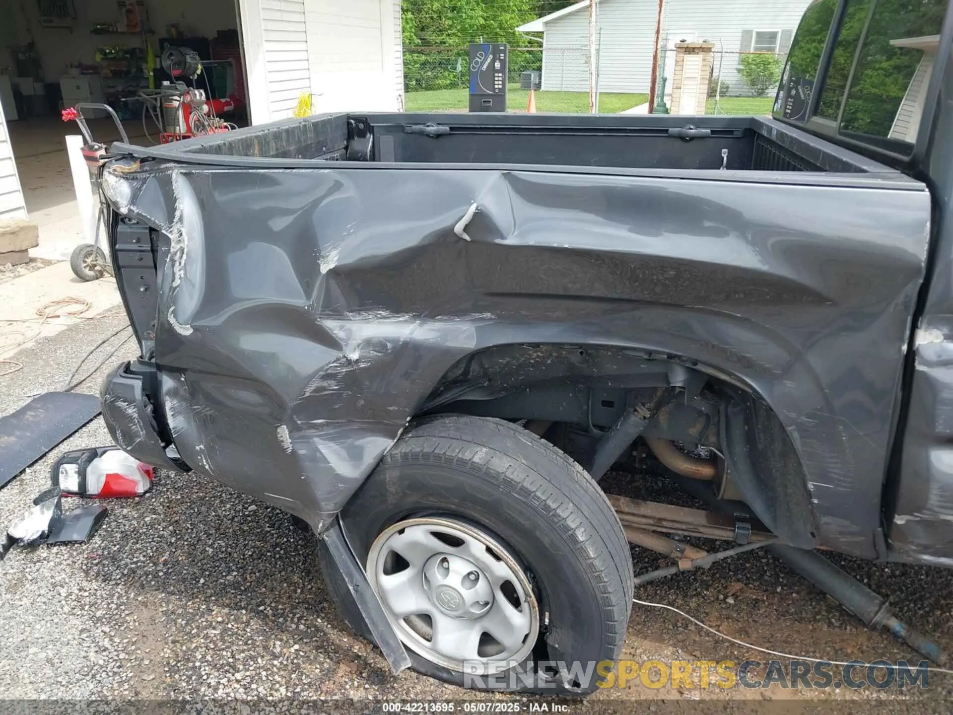 14 Photograph of a damaged car 3TMCZ5AN3MM391061 TOYOTA TACOMA 2021