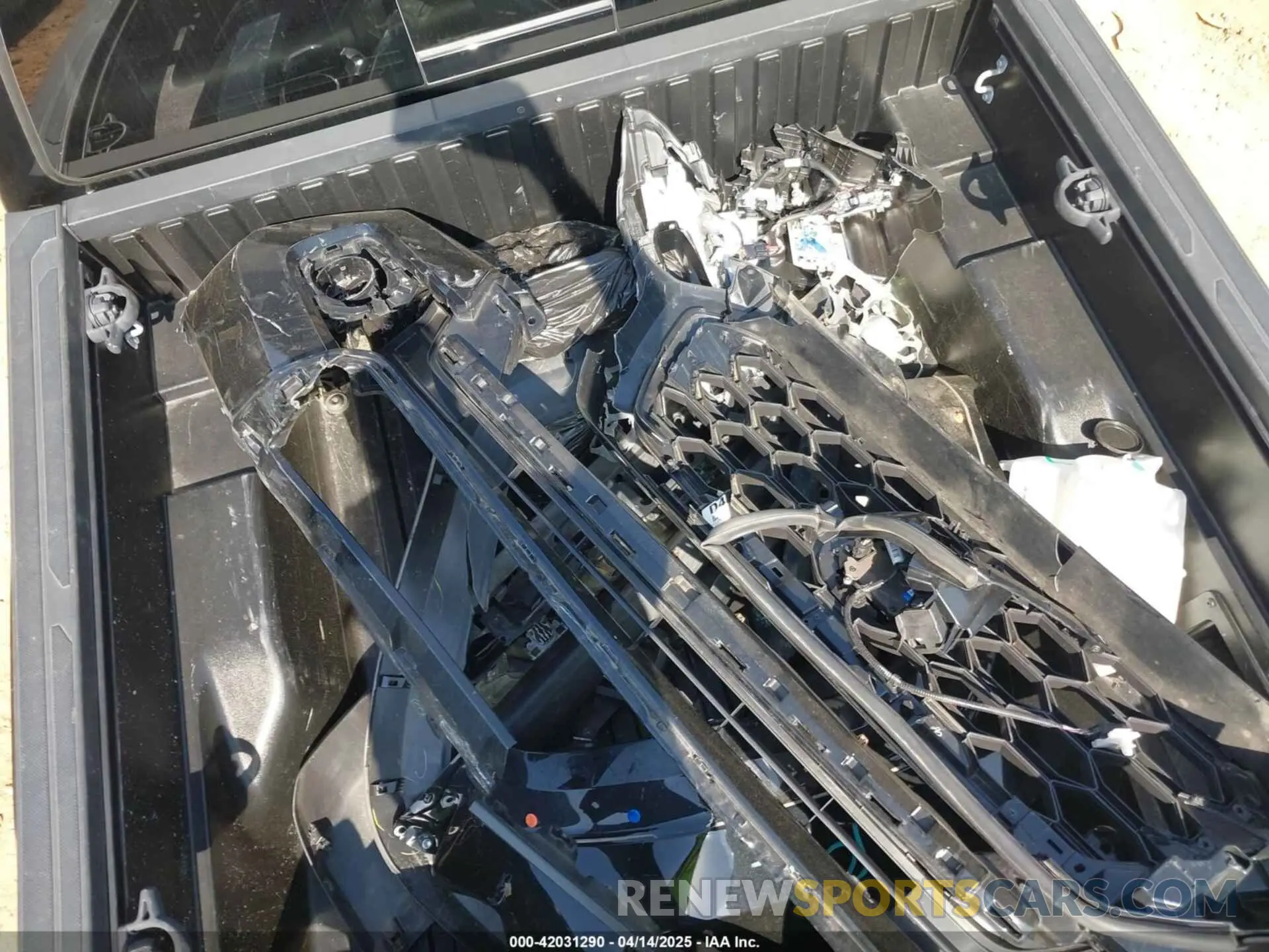 12 Фотография поврежденного автомобиля 3TMCZ5AN3MM423247 TOYOTA TACOMA 2021