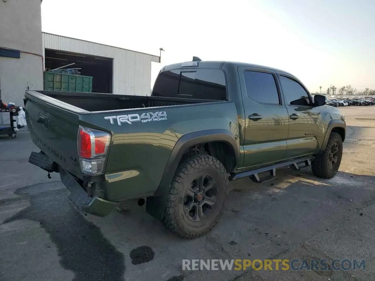 3 Фотография поврежденного автомобиля 3TMCZ5AN4MM375399 TOYOTA TACOMA 2021