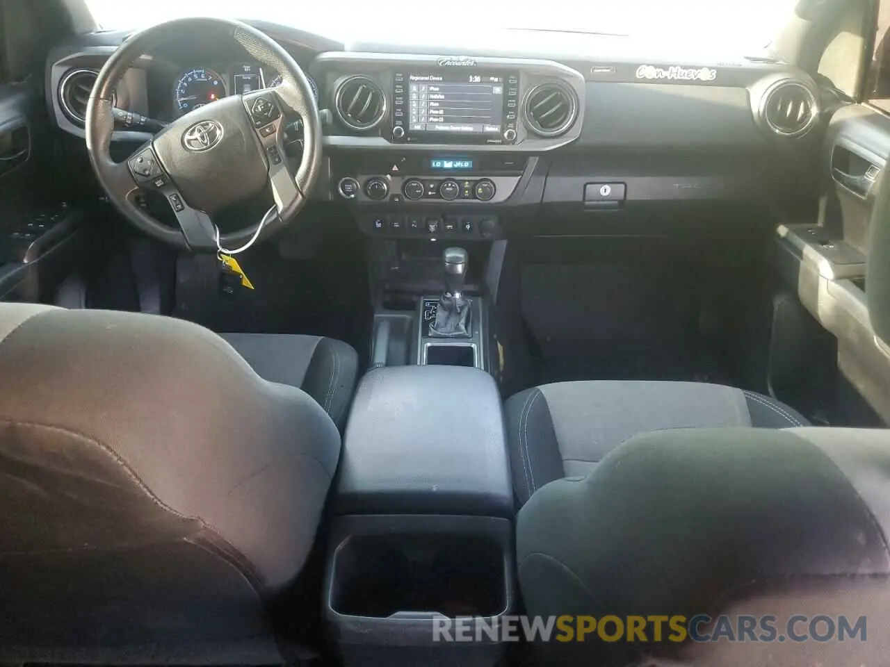 8 Фотография поврежденного автомобиля 3TMCZ5AN4MM375399 TOYOTA TACOMA 2021