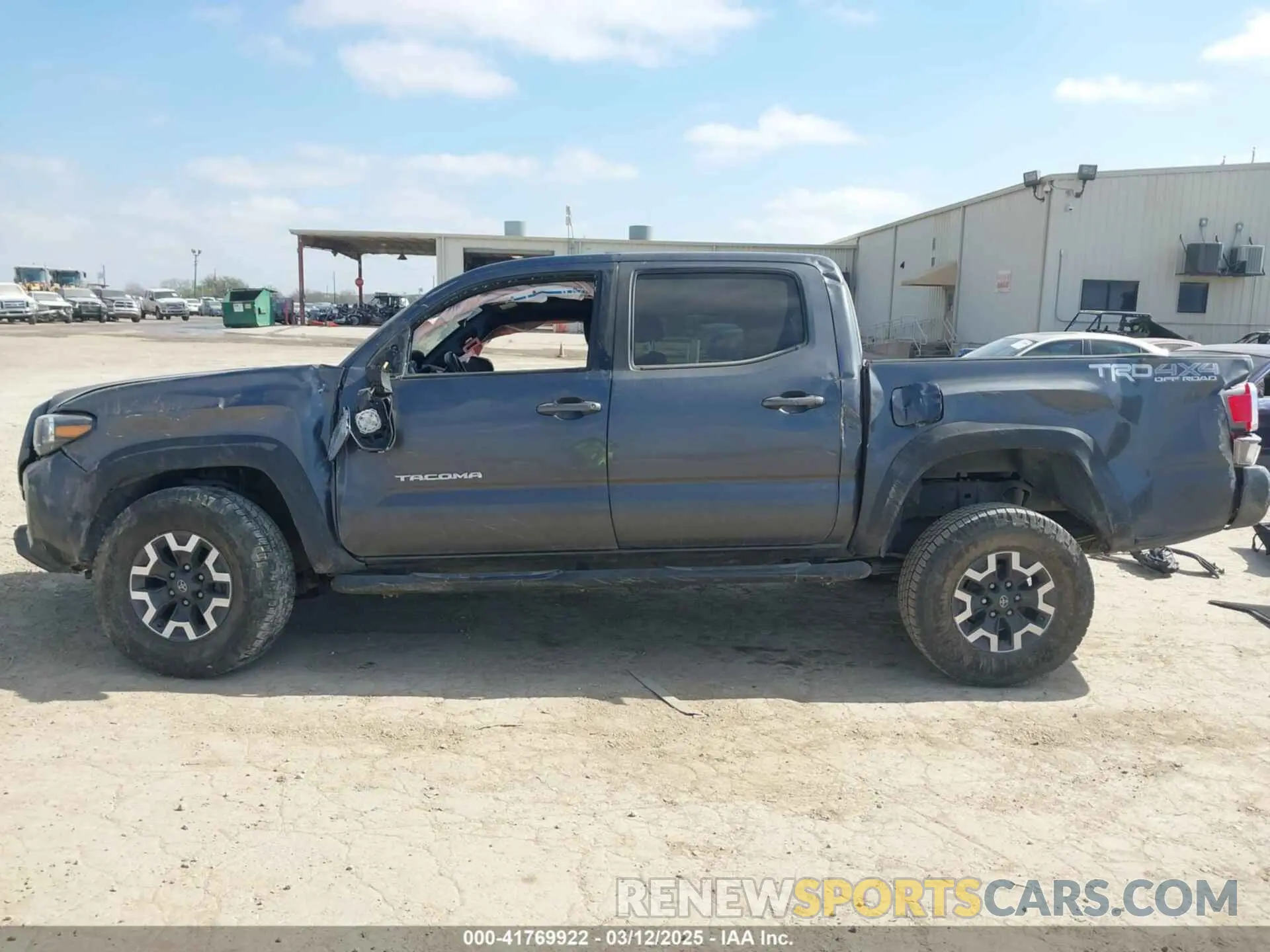 14 Photograph of a damaged car 3TMCZ5AN4MM387519 TOYOTA TACOMA 2021